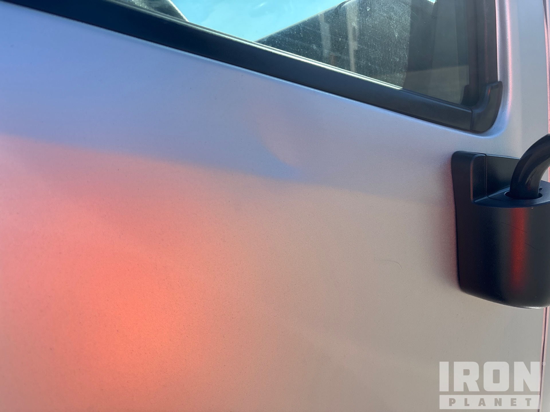 2018 Isuzu NRR