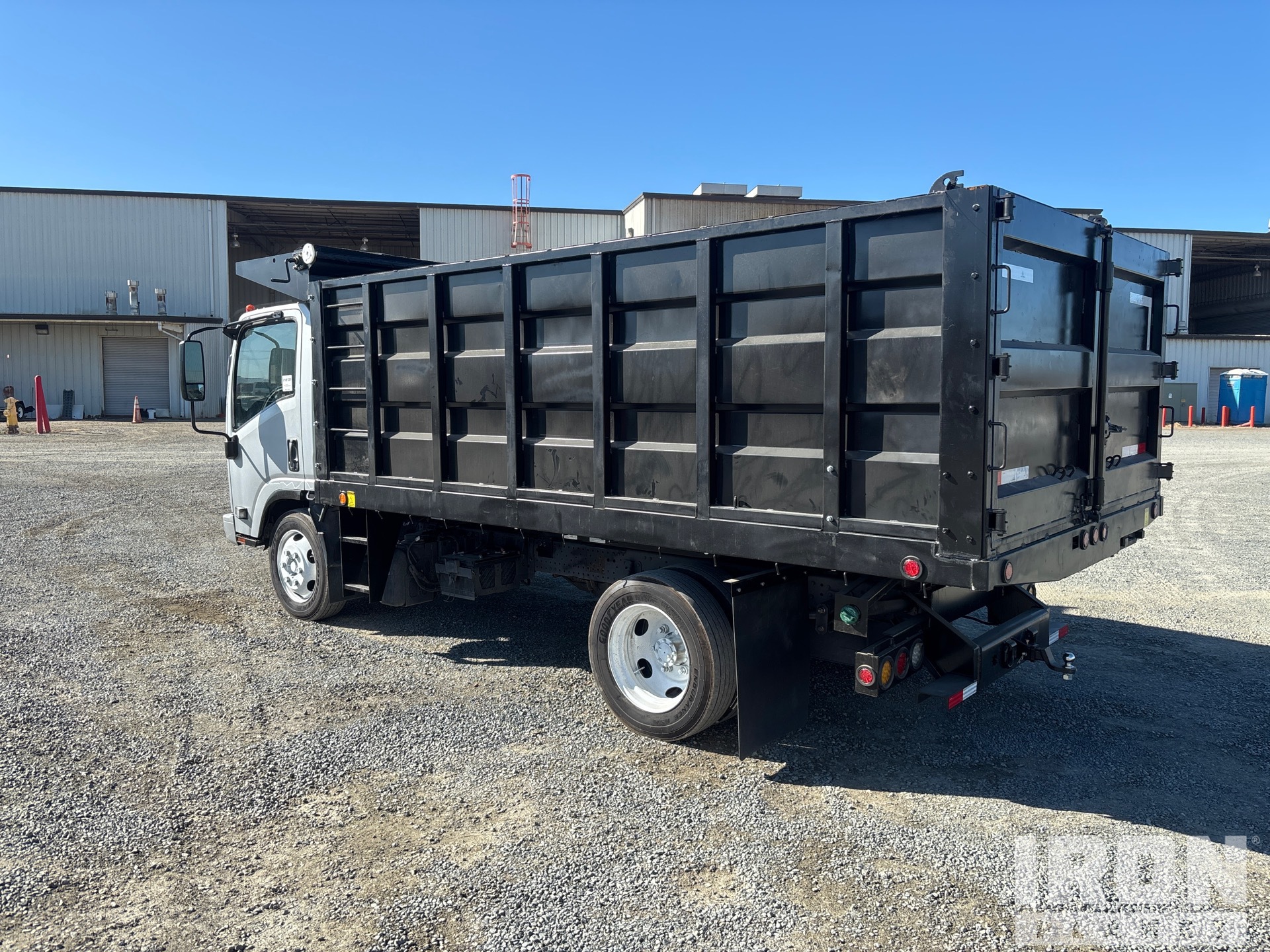 2018 Isuzu NRR