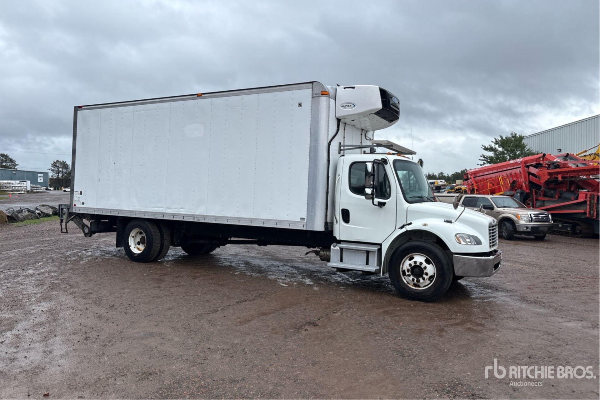 2019 Freightliner M2 106