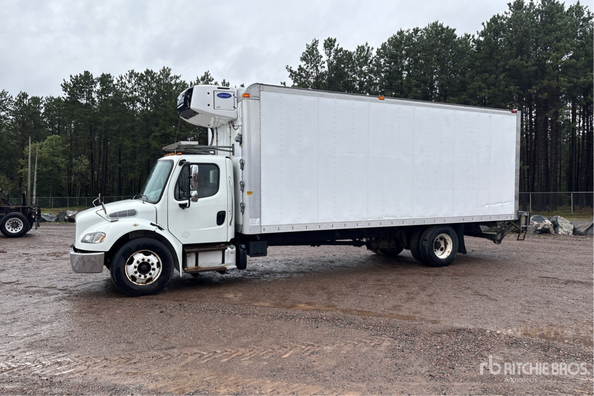 2019 Freightliner M2 106