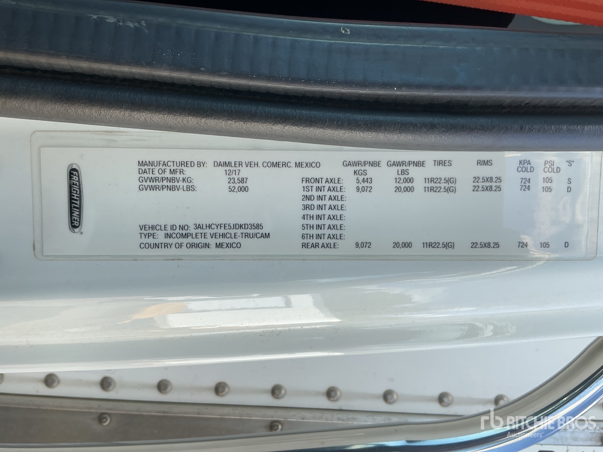 2018 Freightliner M2 106
