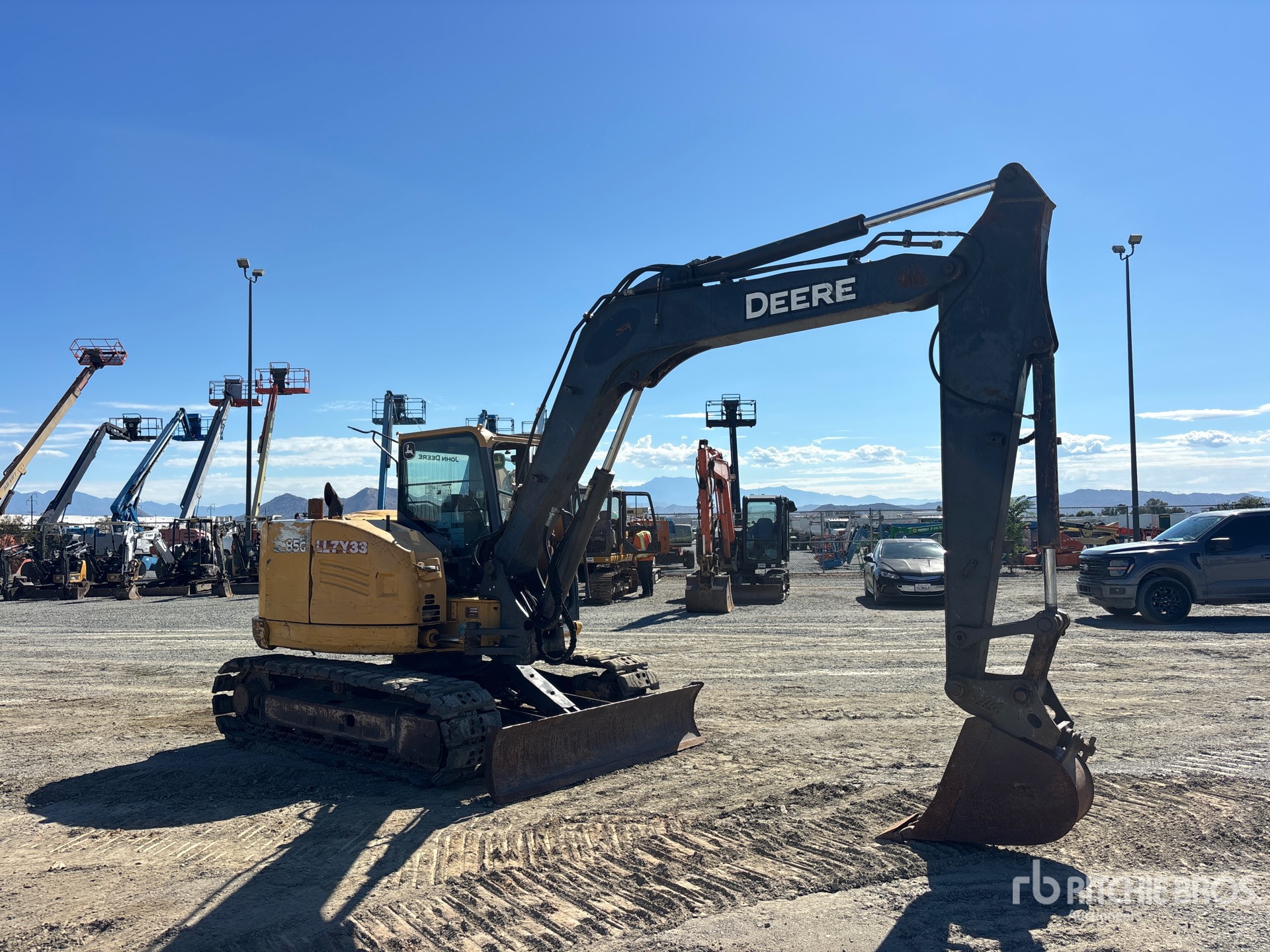 John Deere 85G