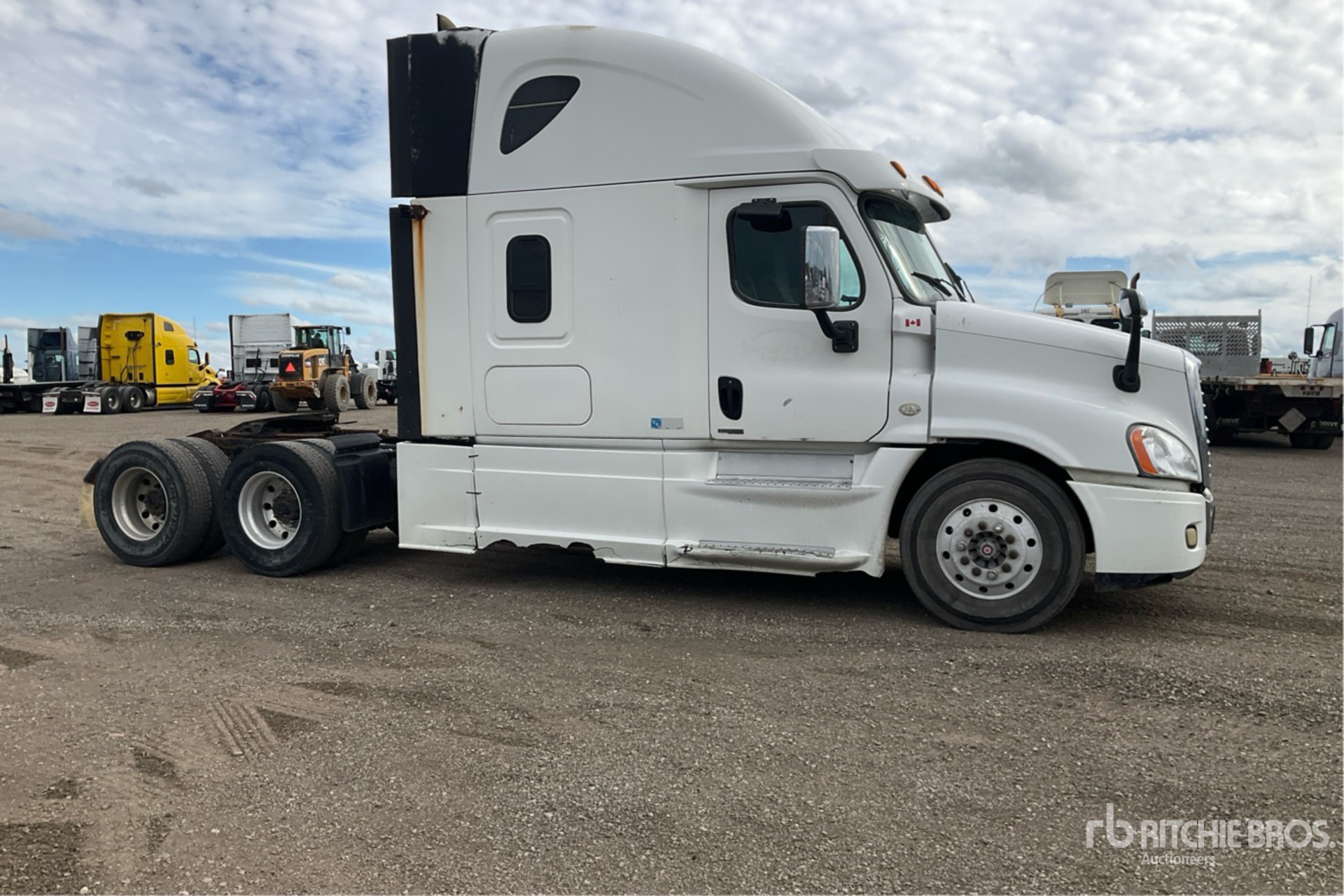 2015 Freightliner CASCADIA 125