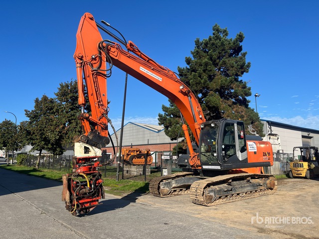 2010 Hitachi ZX250LCN-3 Tracked Excavator