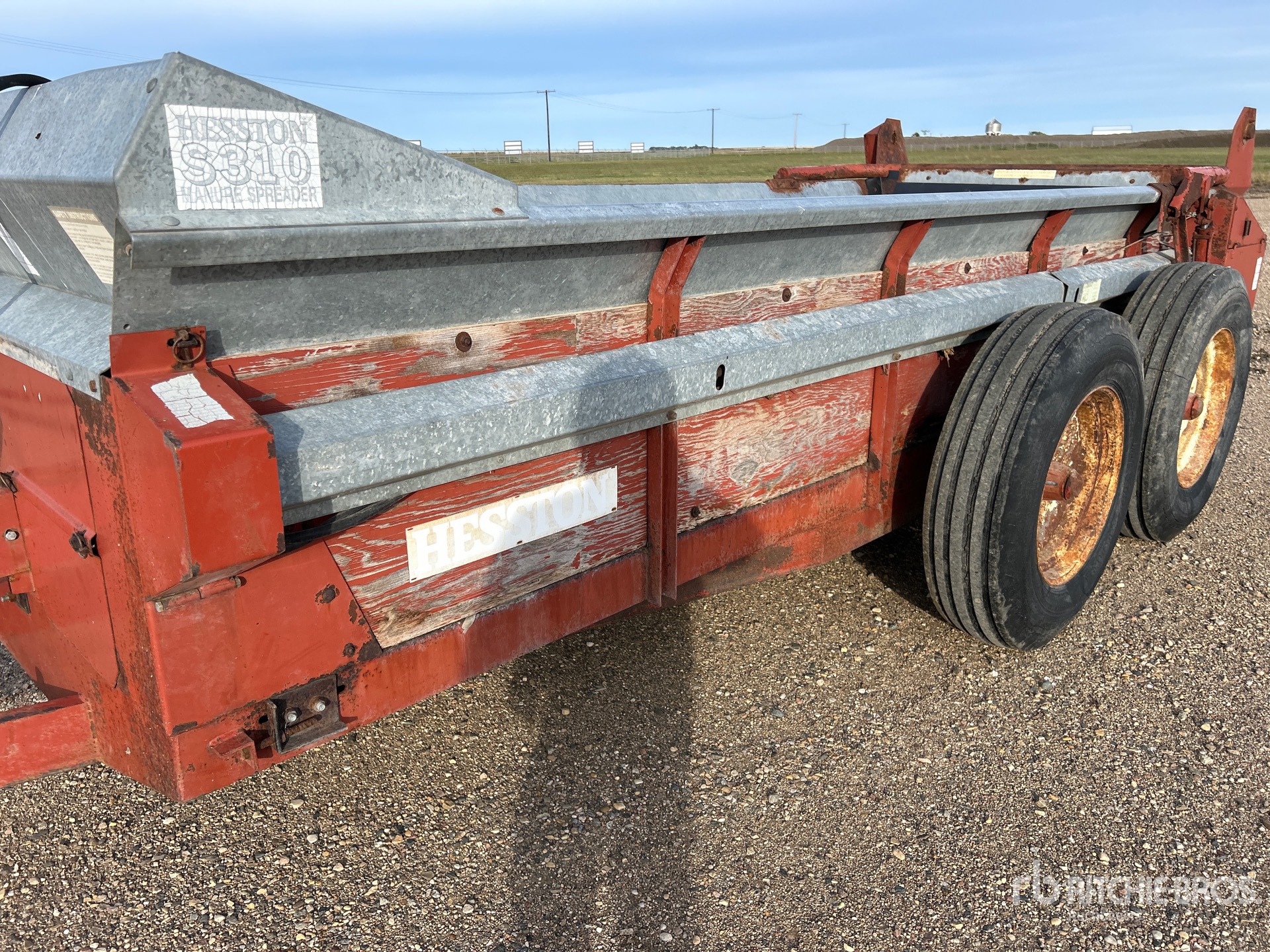 Hesston S310