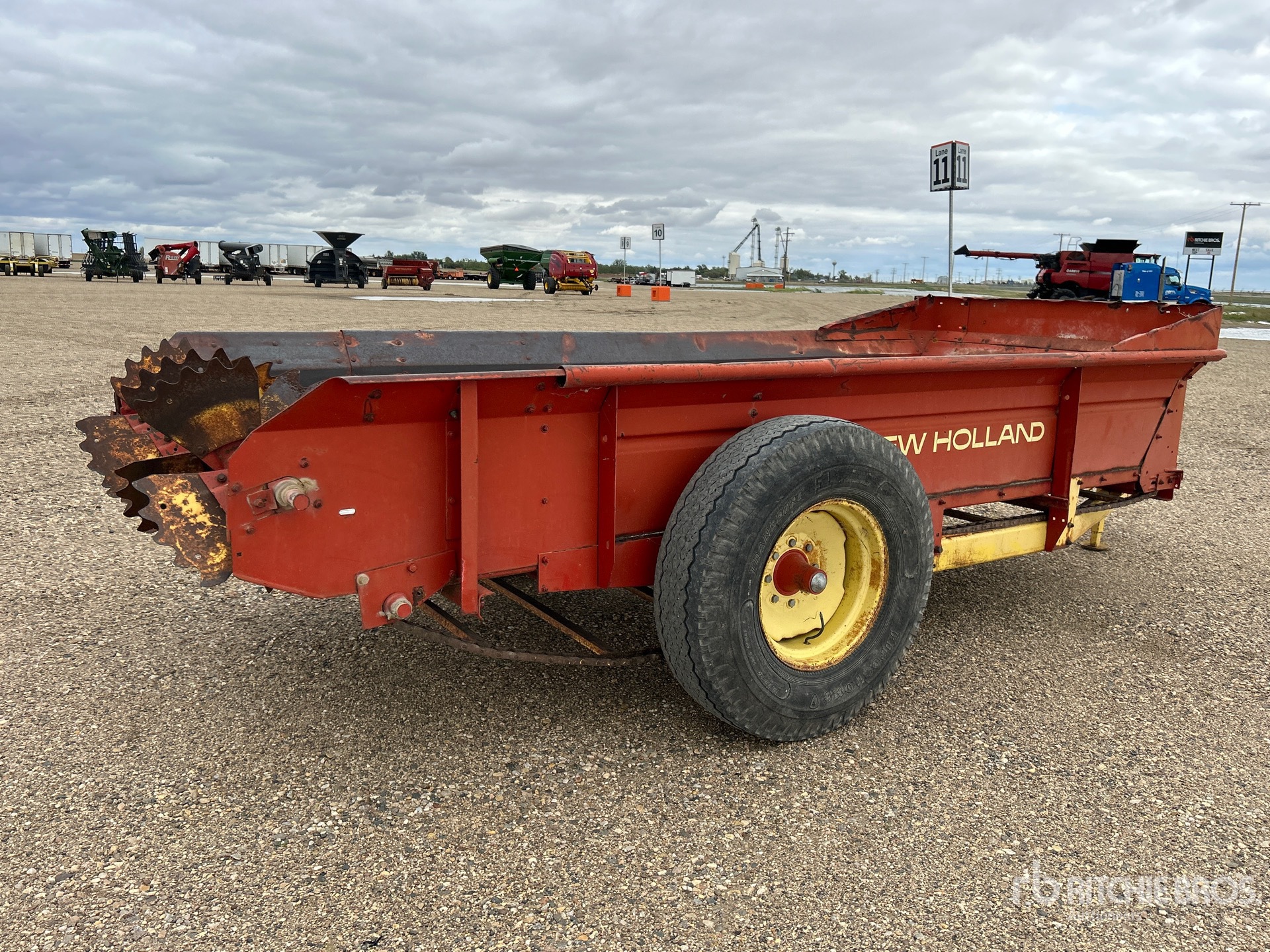 1983 New Holland 519
