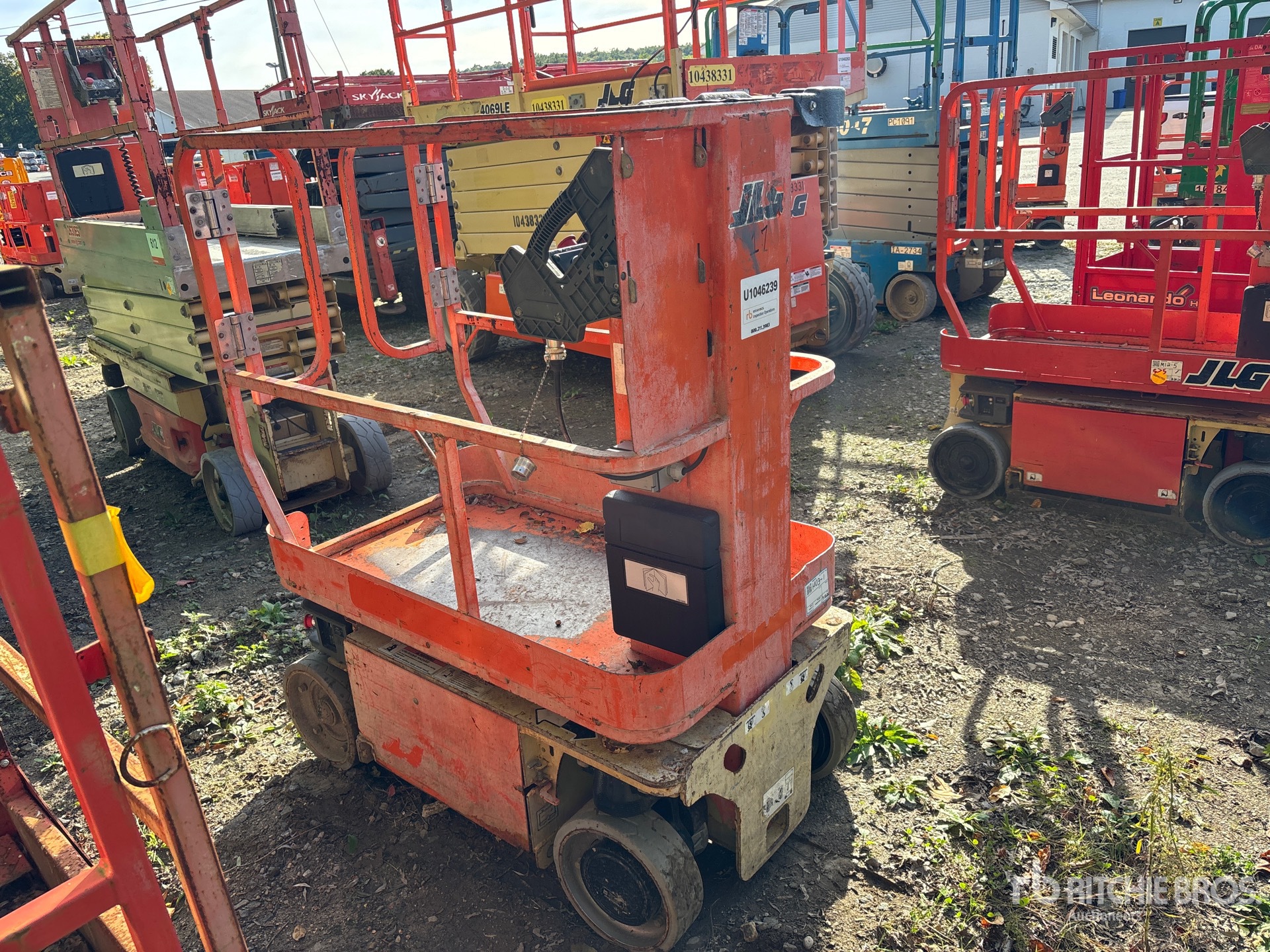 2013 JLG 1230ES