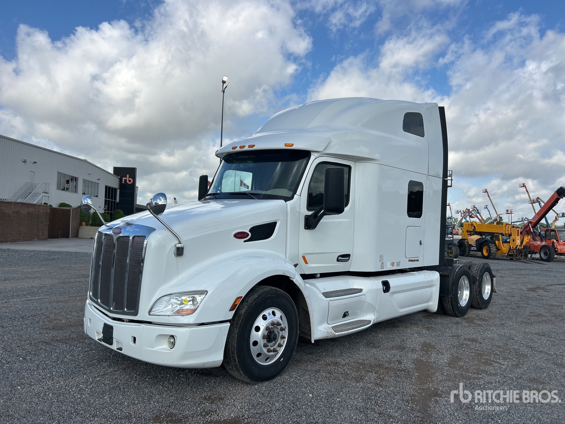 2022 Peterbilt 579