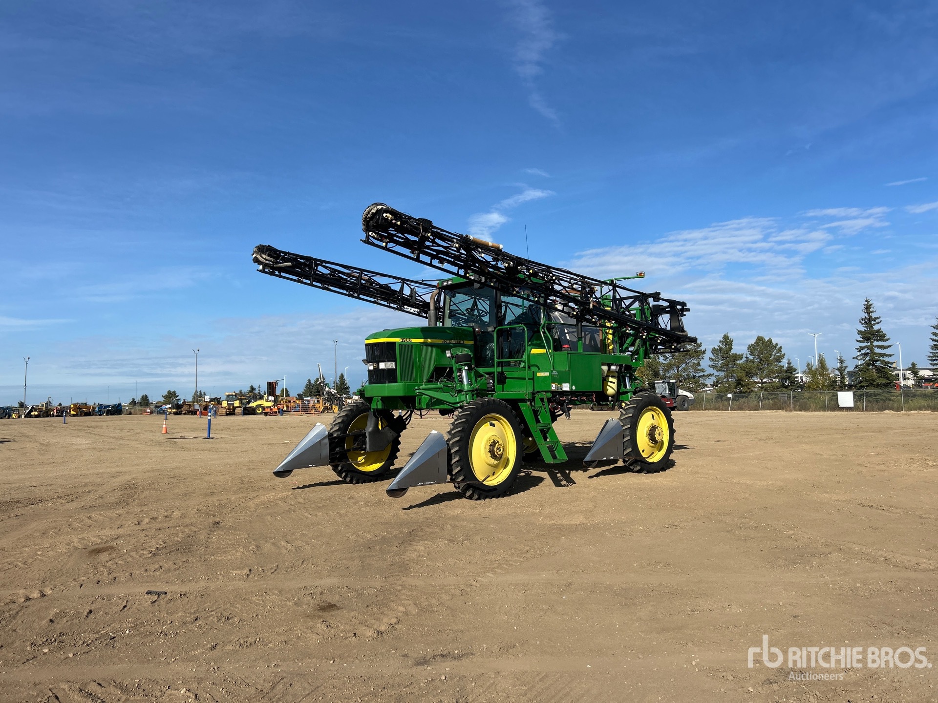 1998 John Deere 4700