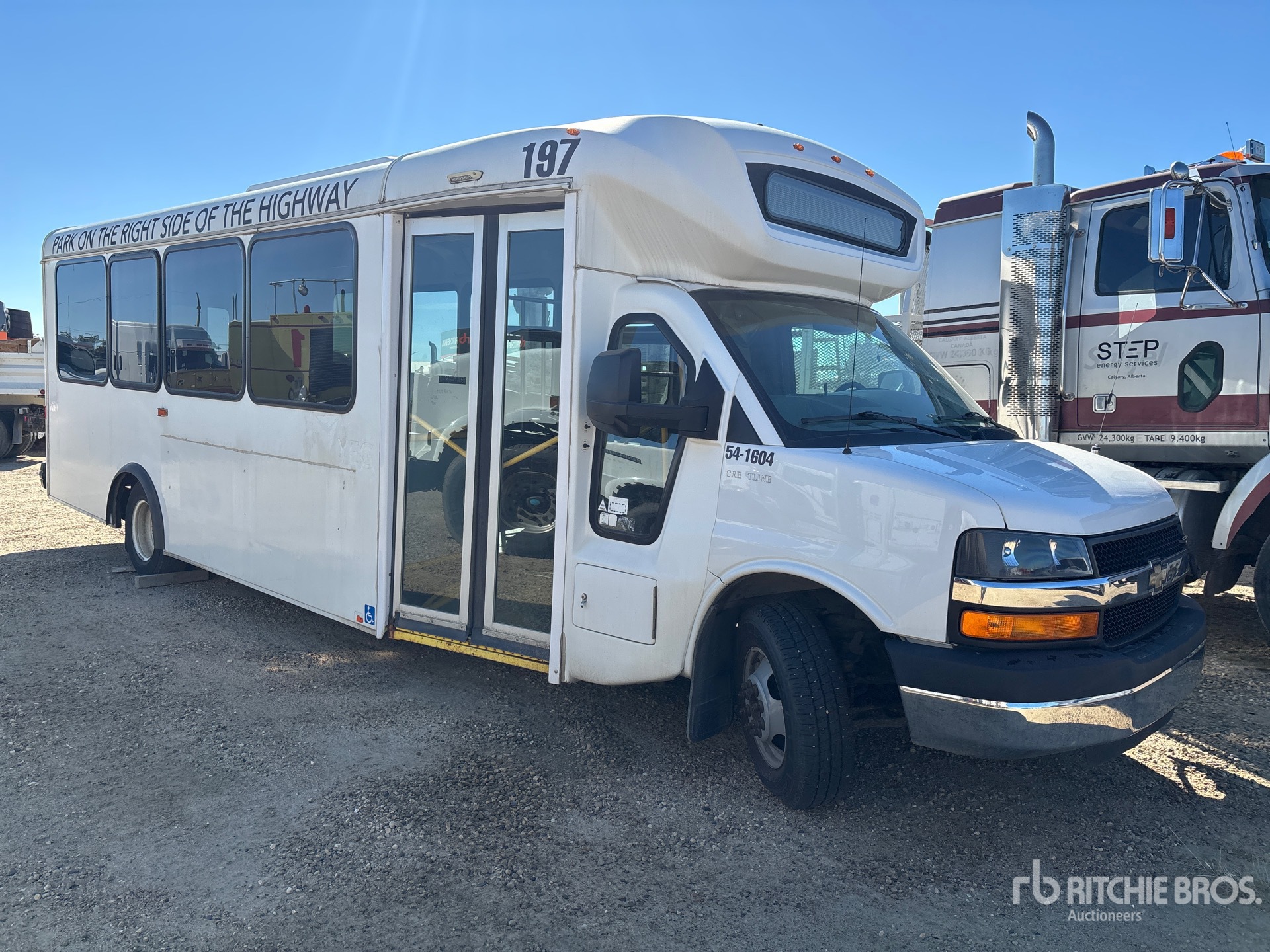 2016 Chevrolet G4500 EXPRESS