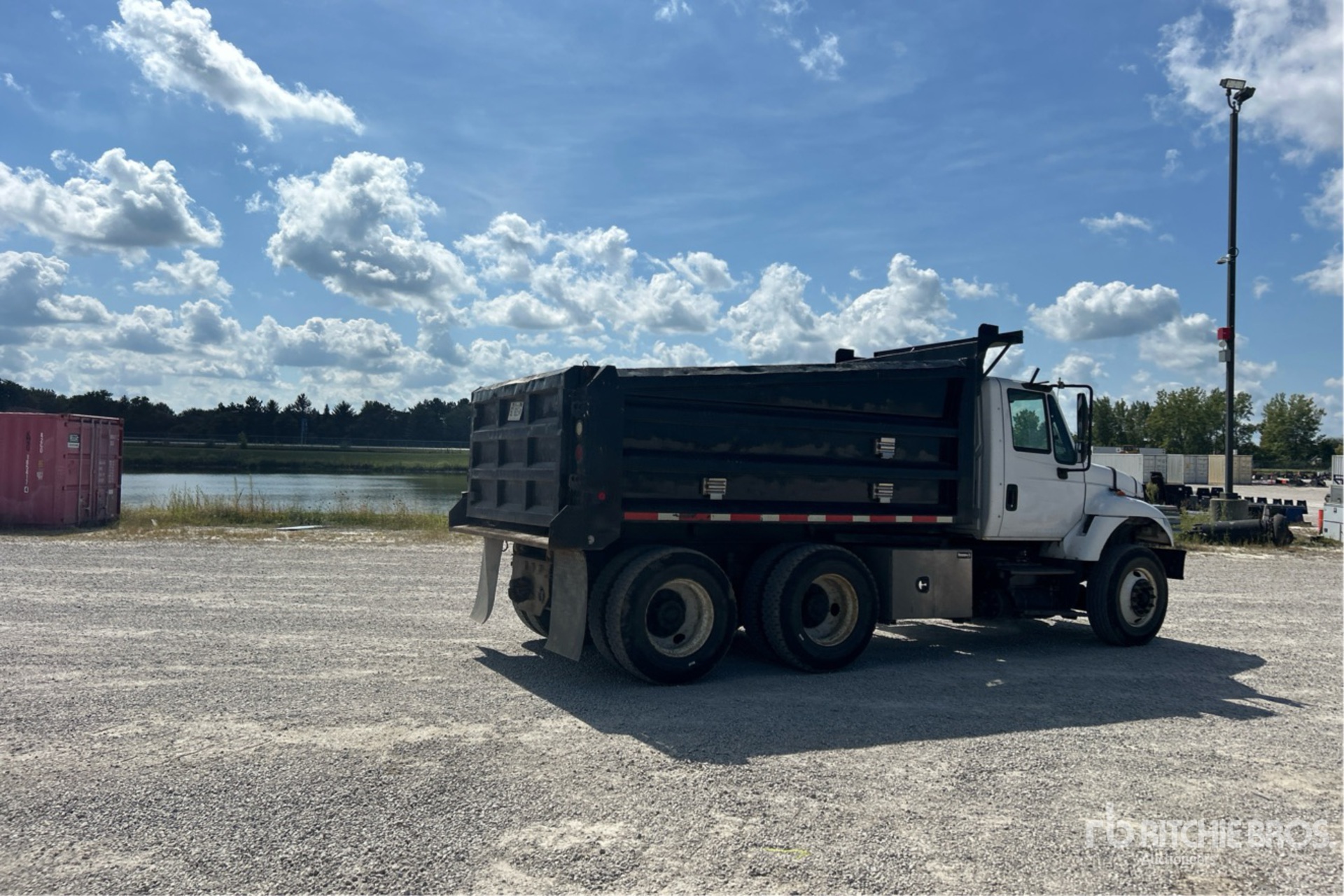 2005 International 7400
