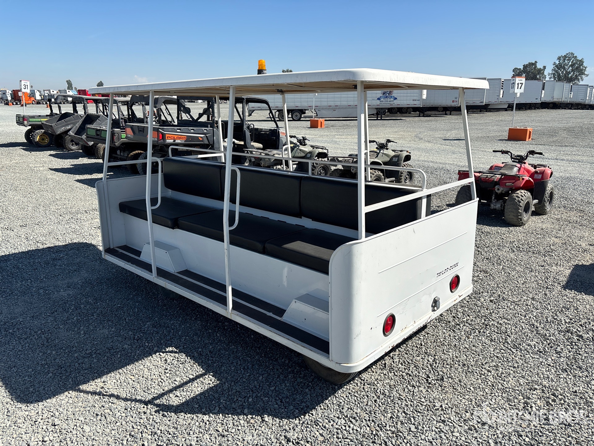 Taylor-Dunn T-942