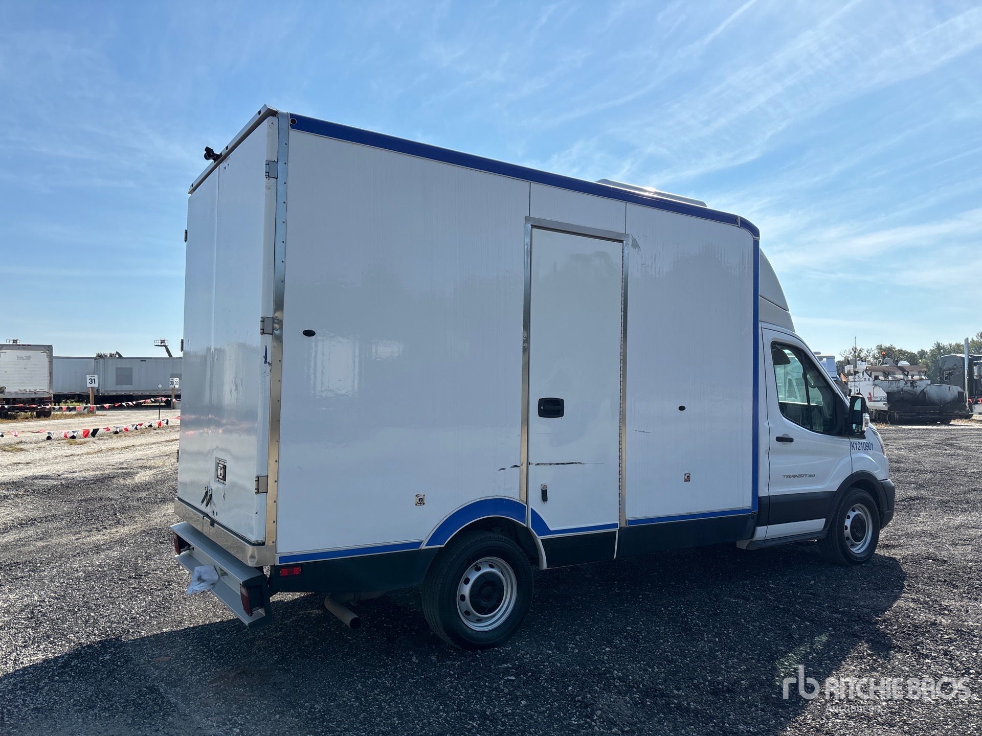2021 Ford TRANSIT