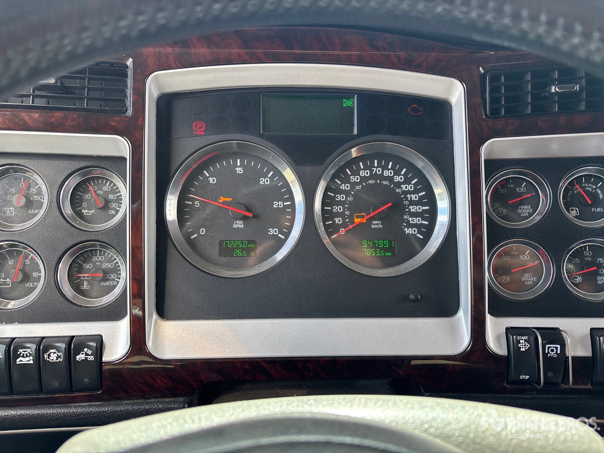 2019 Kenworth W900