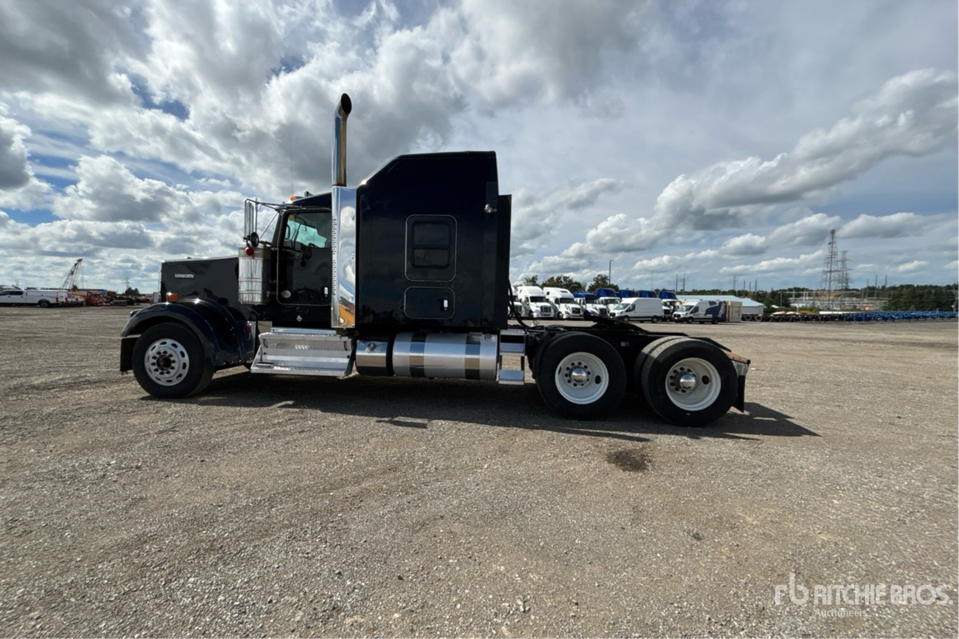 2019 Kenworth W900