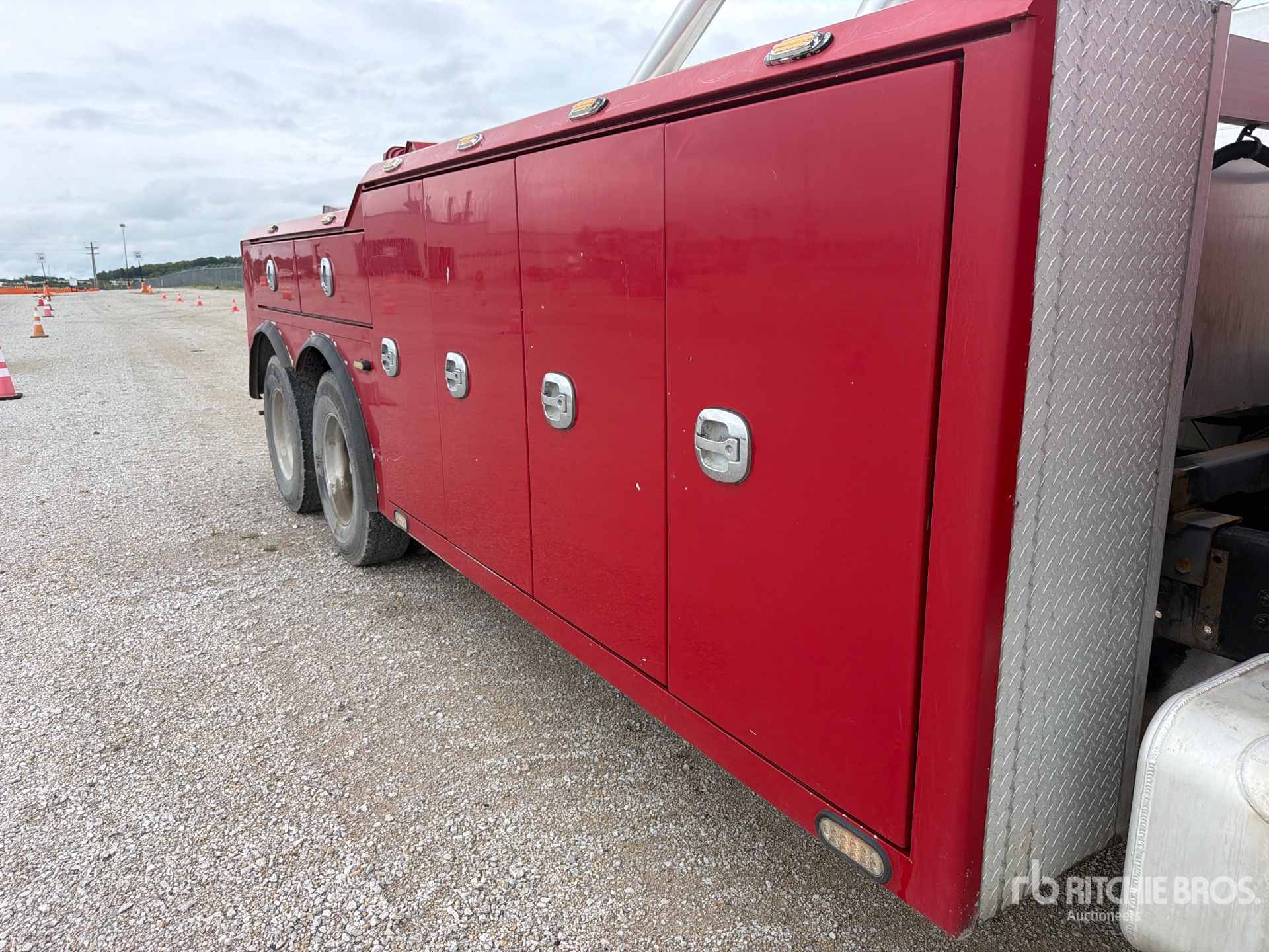 2007 Freightliner M2 106