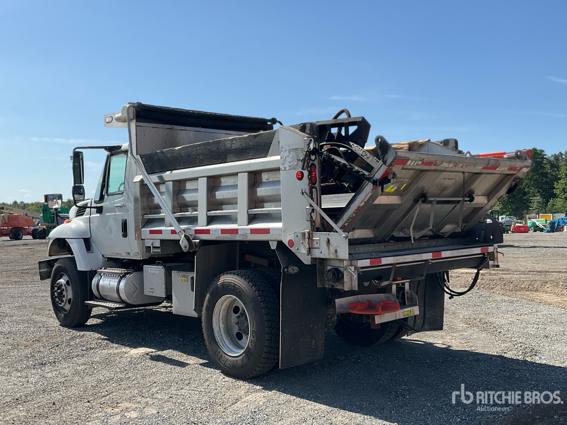 2013 International 7400