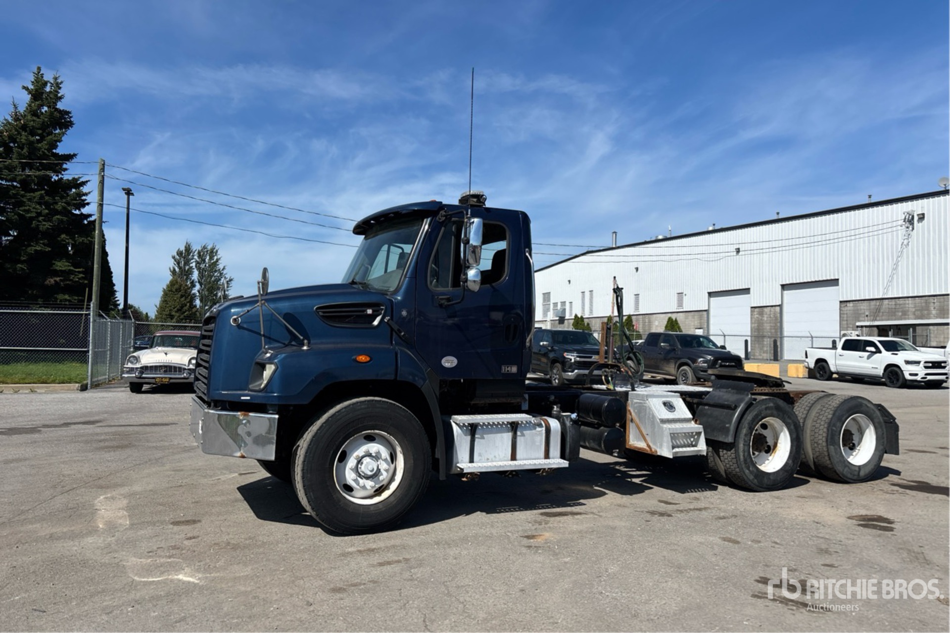 2017 Freightliner 114SD