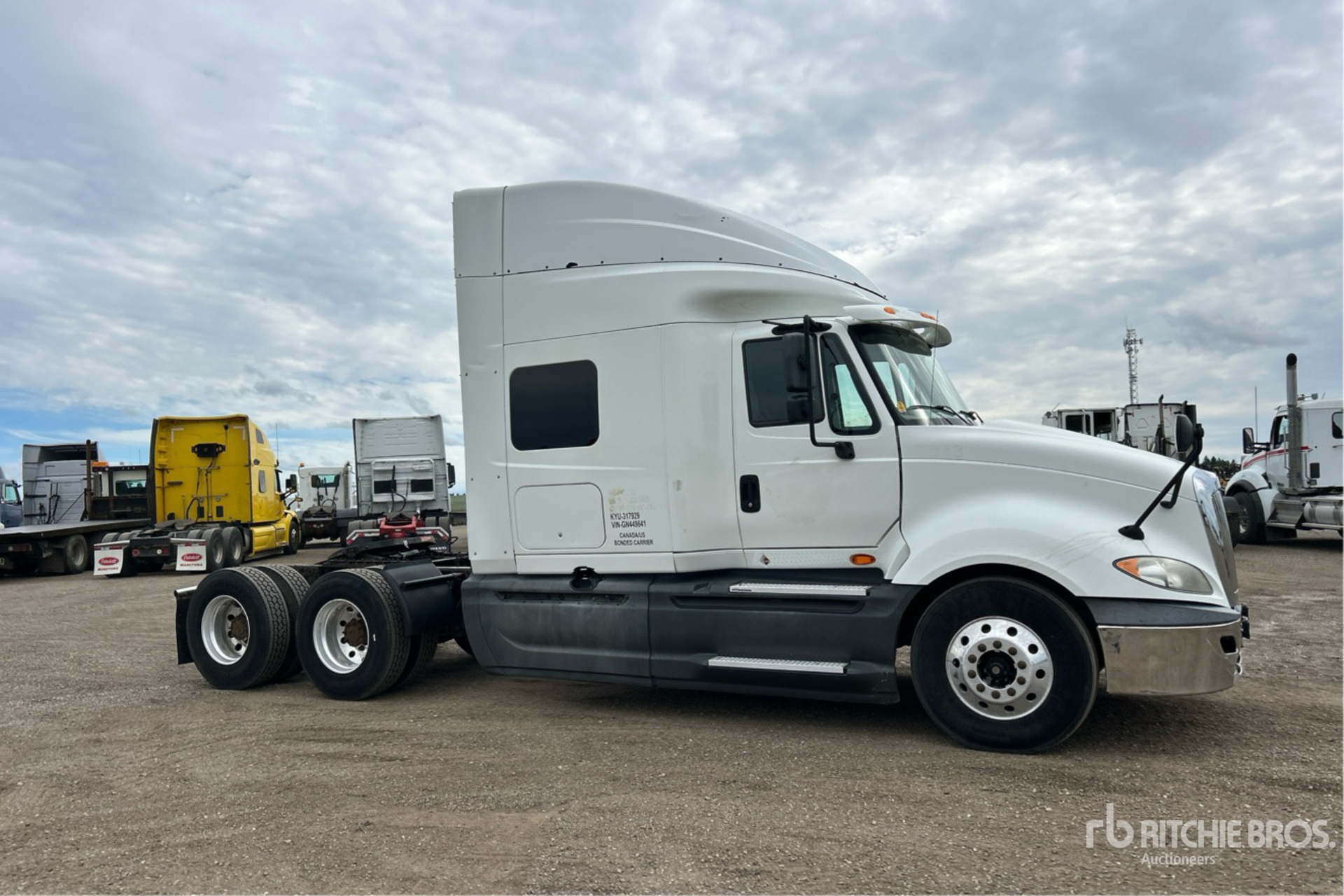 2016 International PROSTAR+ 122