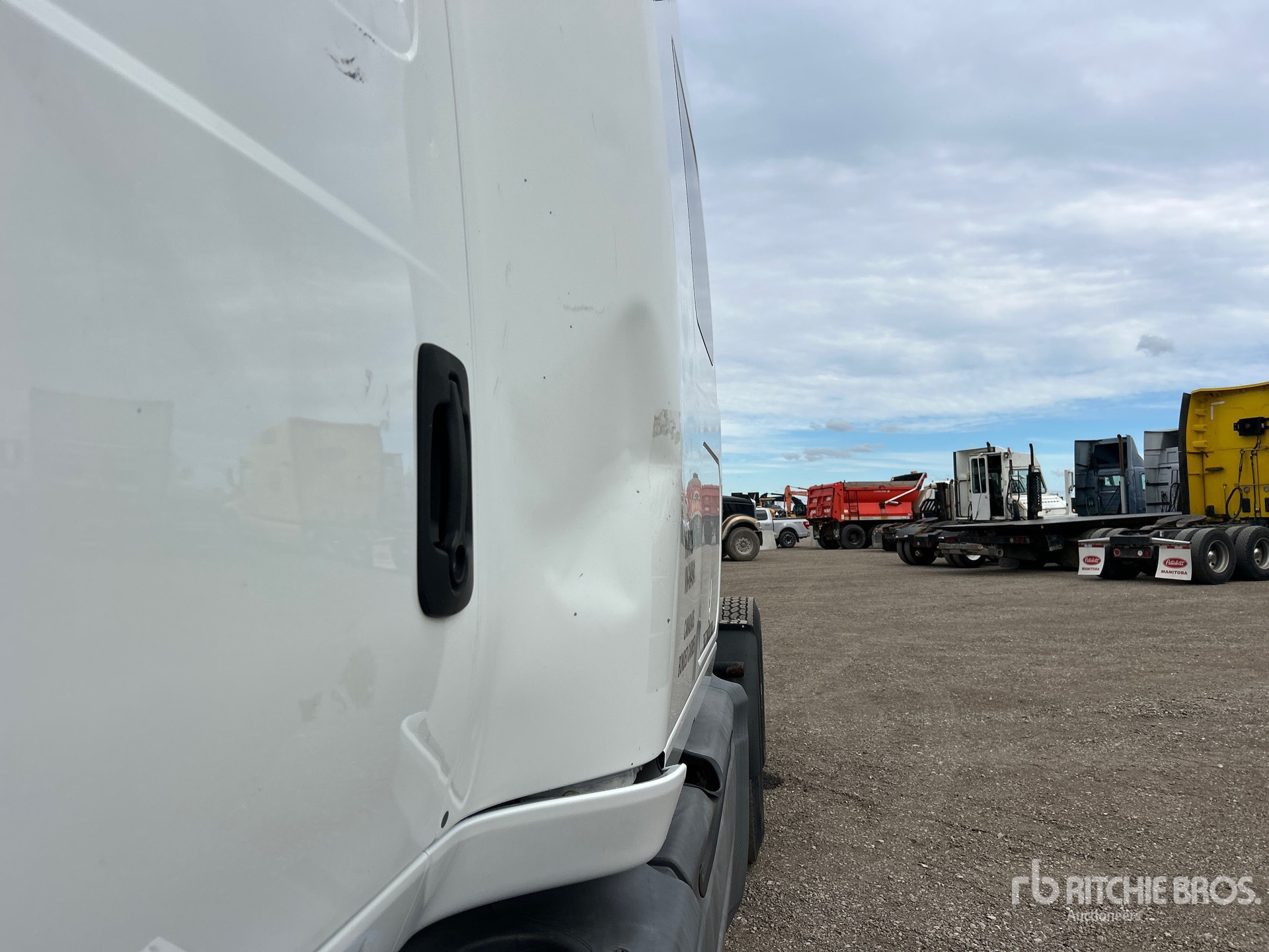 2016 International PROSTAR+ 122