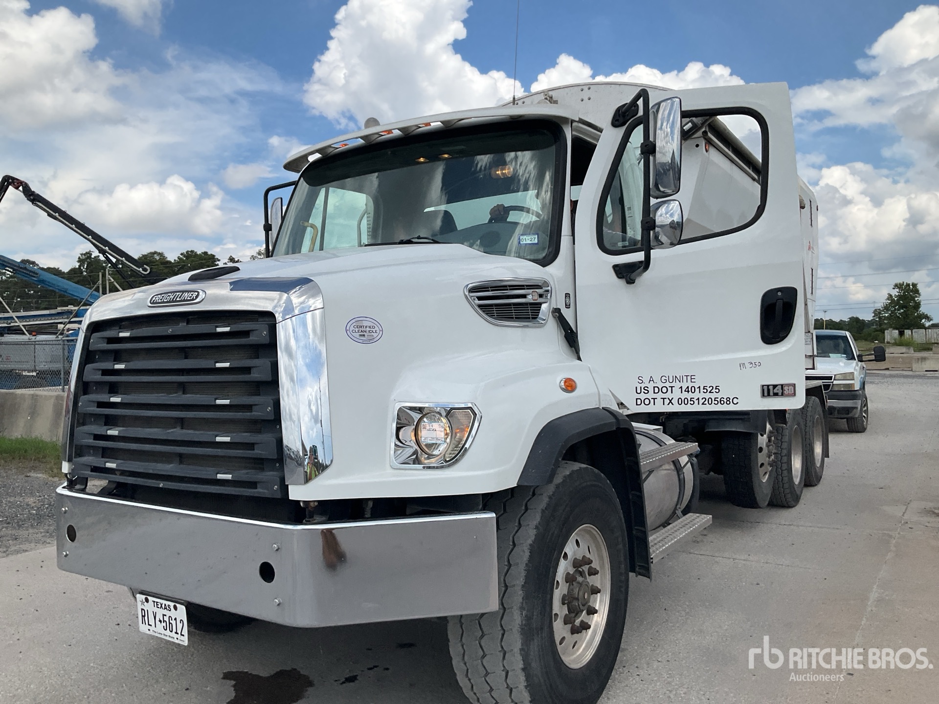 2022 Freightliner 114SD