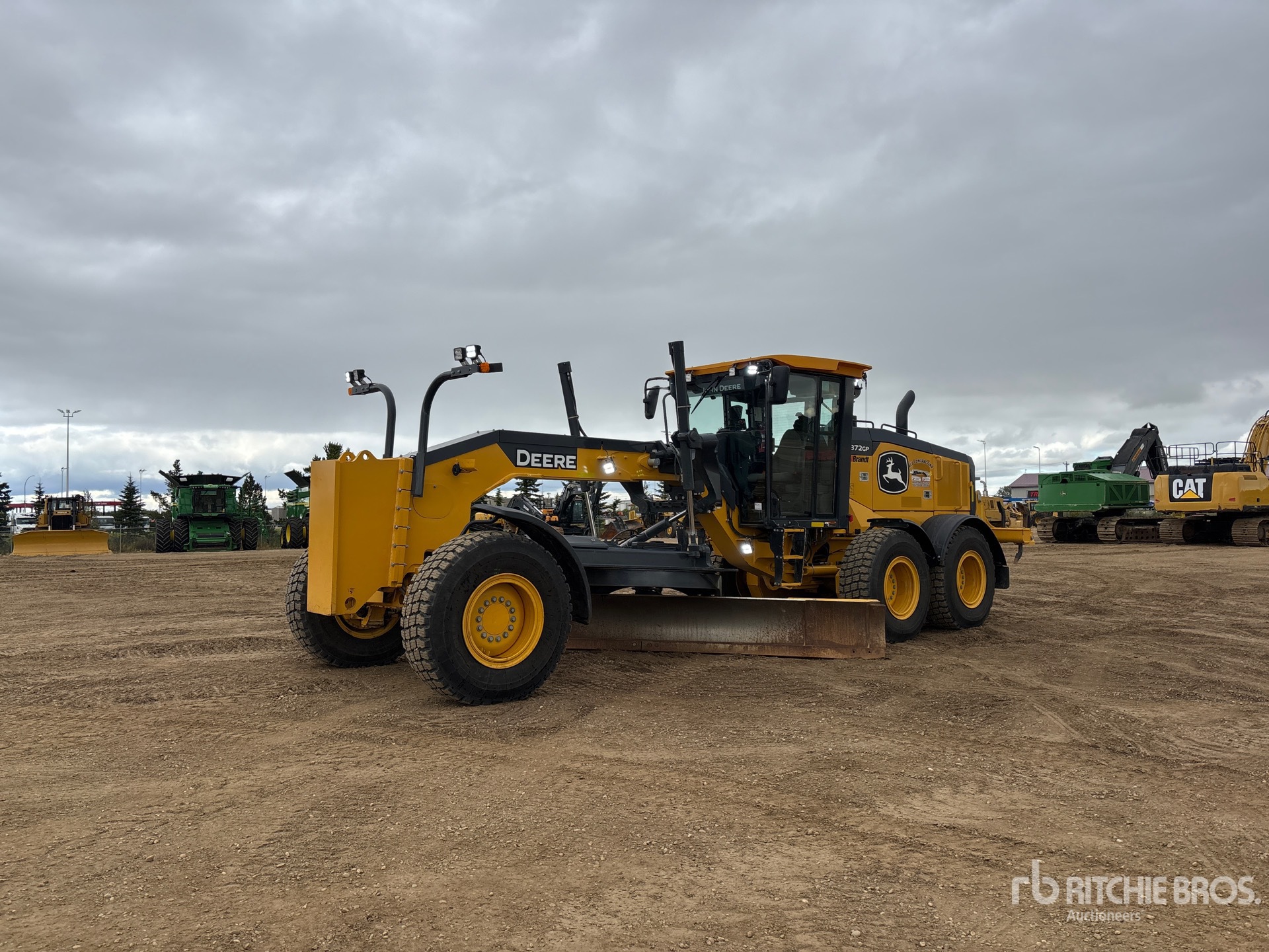 2025 John Deere 872GP