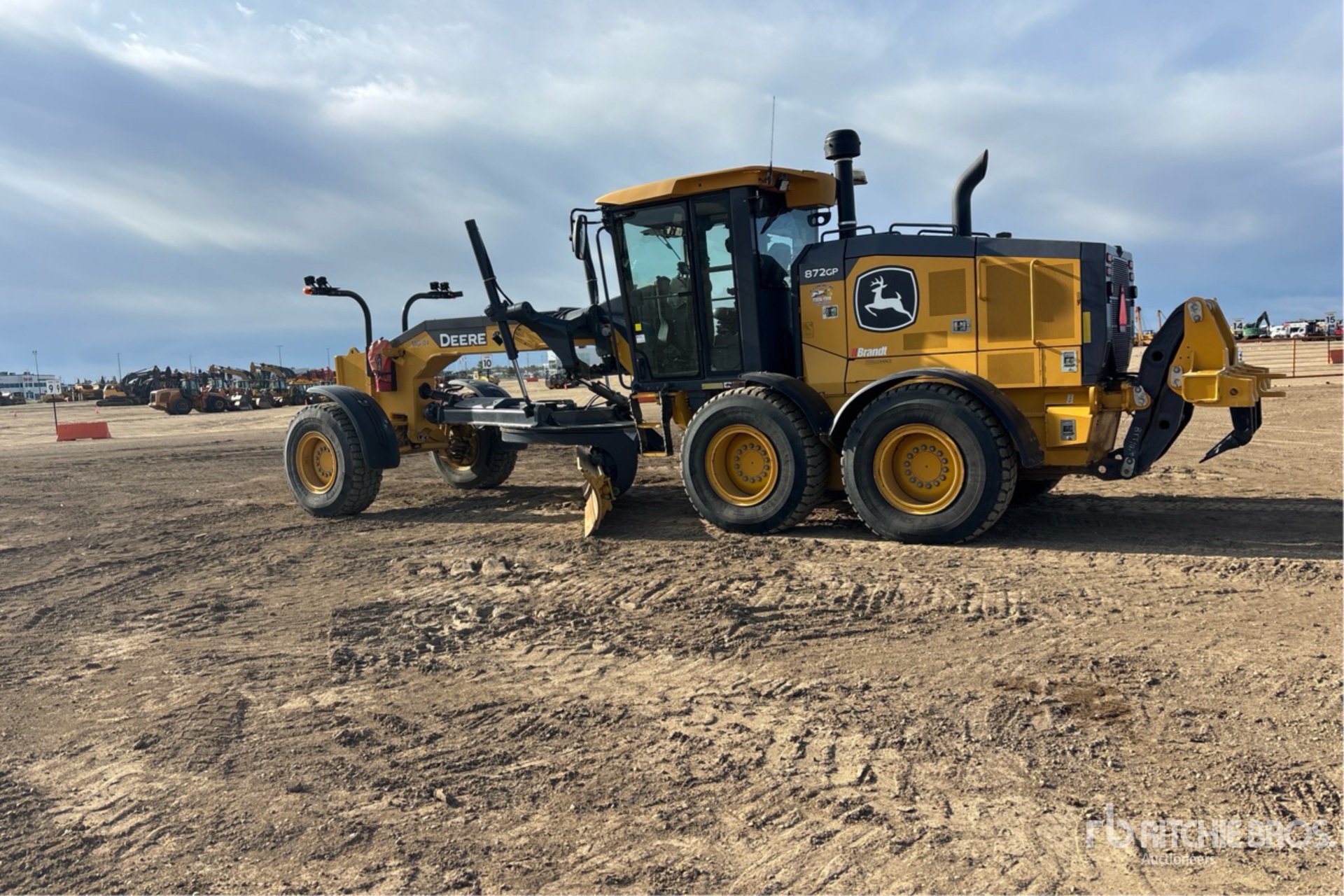 2022 John Deere 872G