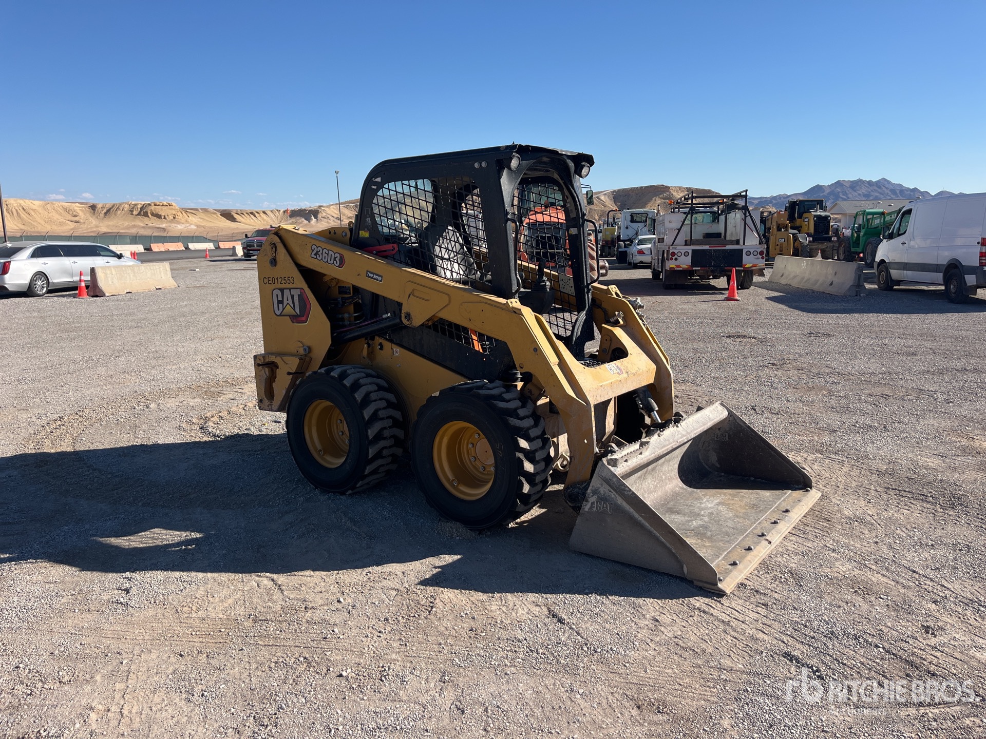 2021 Caterpillar 236D3