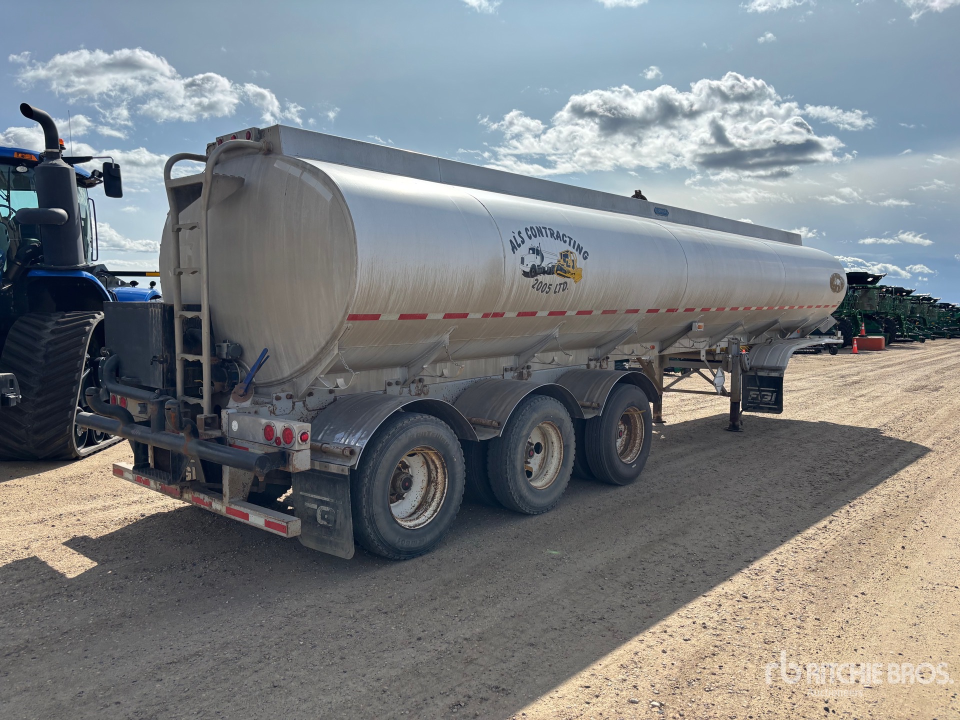 2011 Advance 38000 L TRI/A