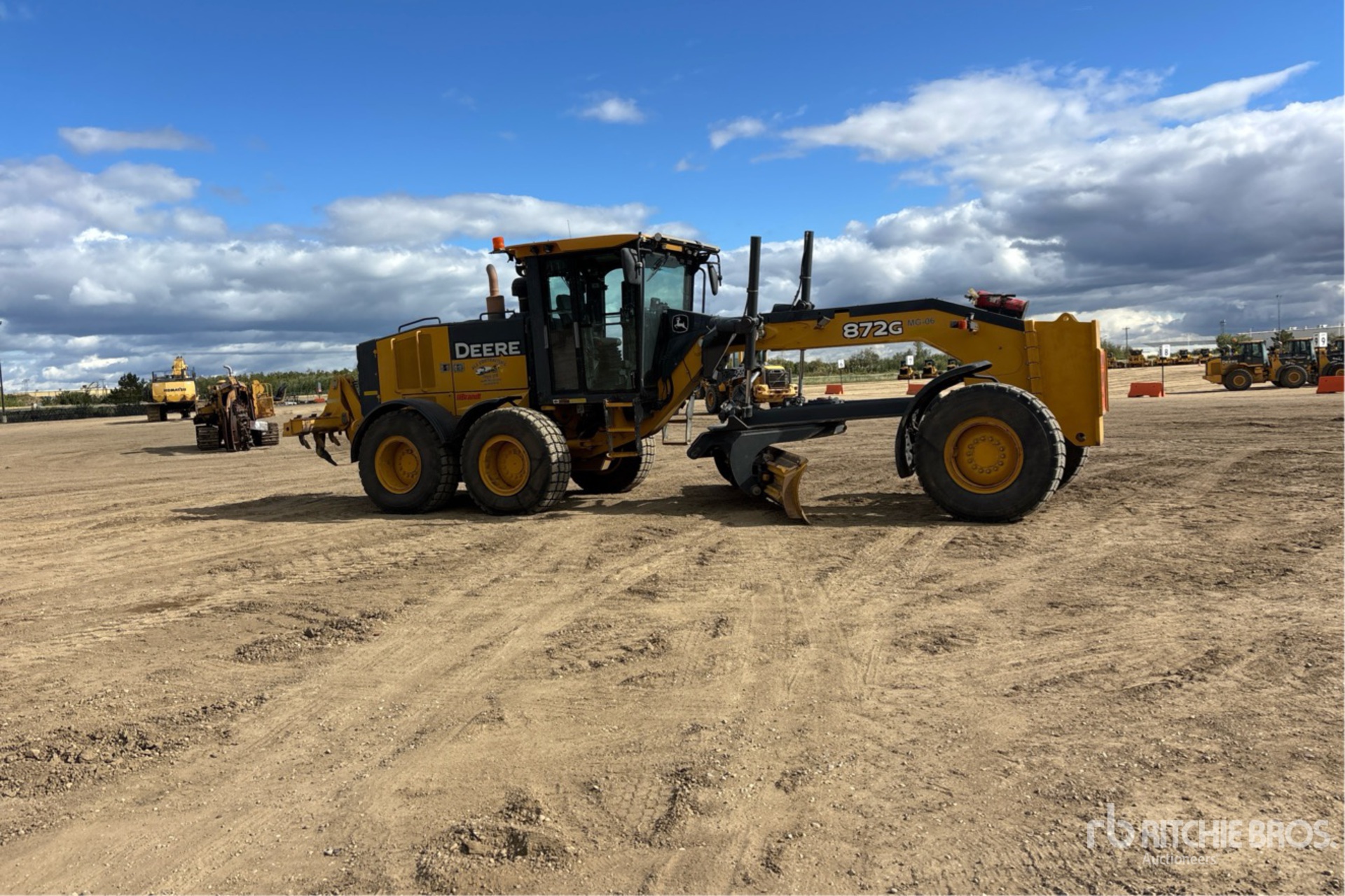 2016 John Deere 872G