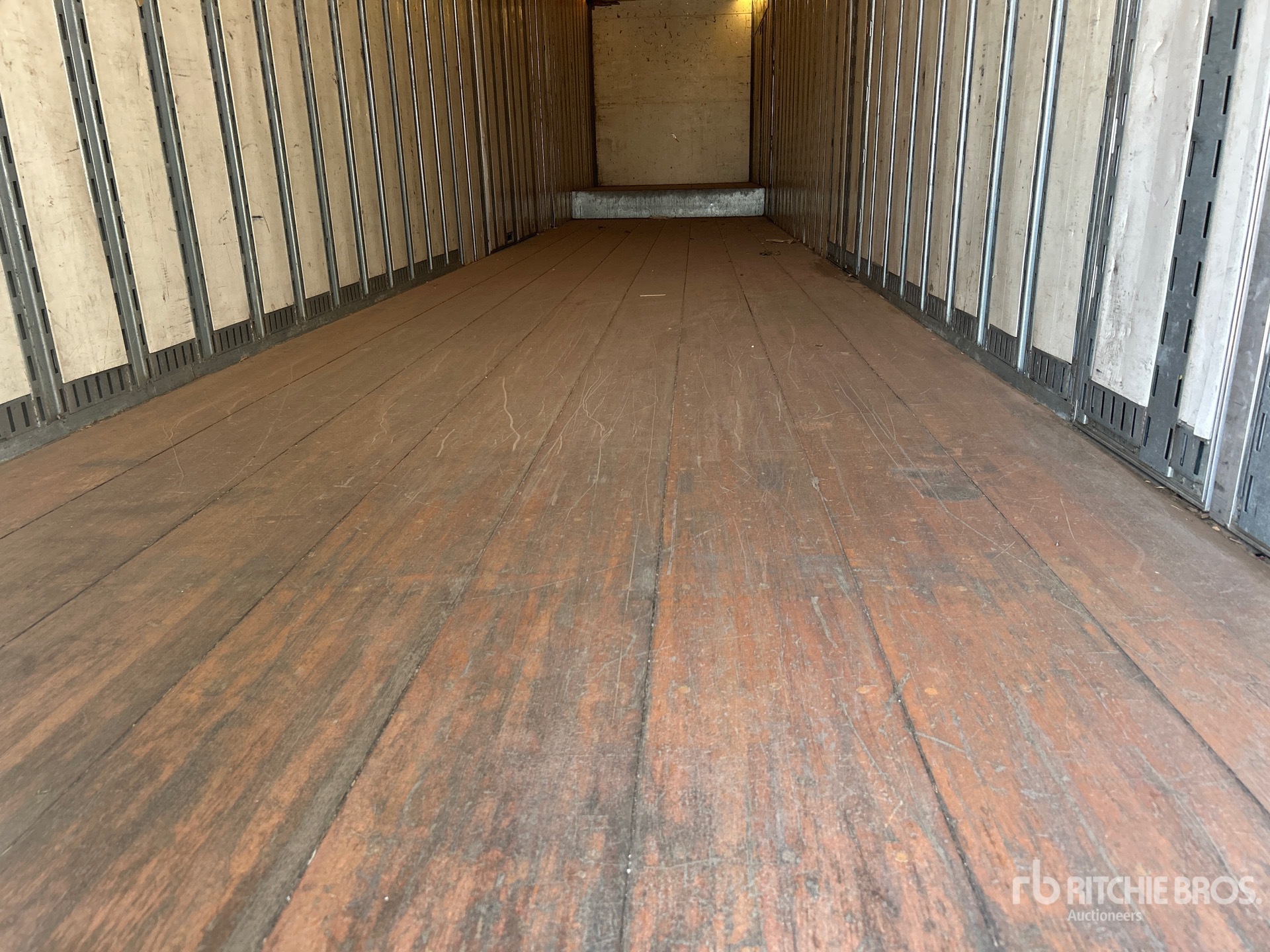 2000 Kentucky 53 ft x 102 in T/A