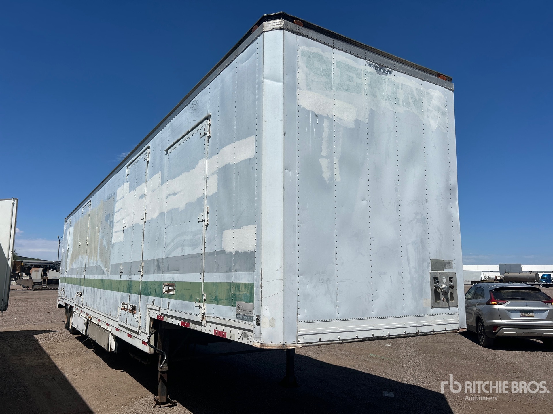 2000 Kentucky 53 ft x 102 in T/A