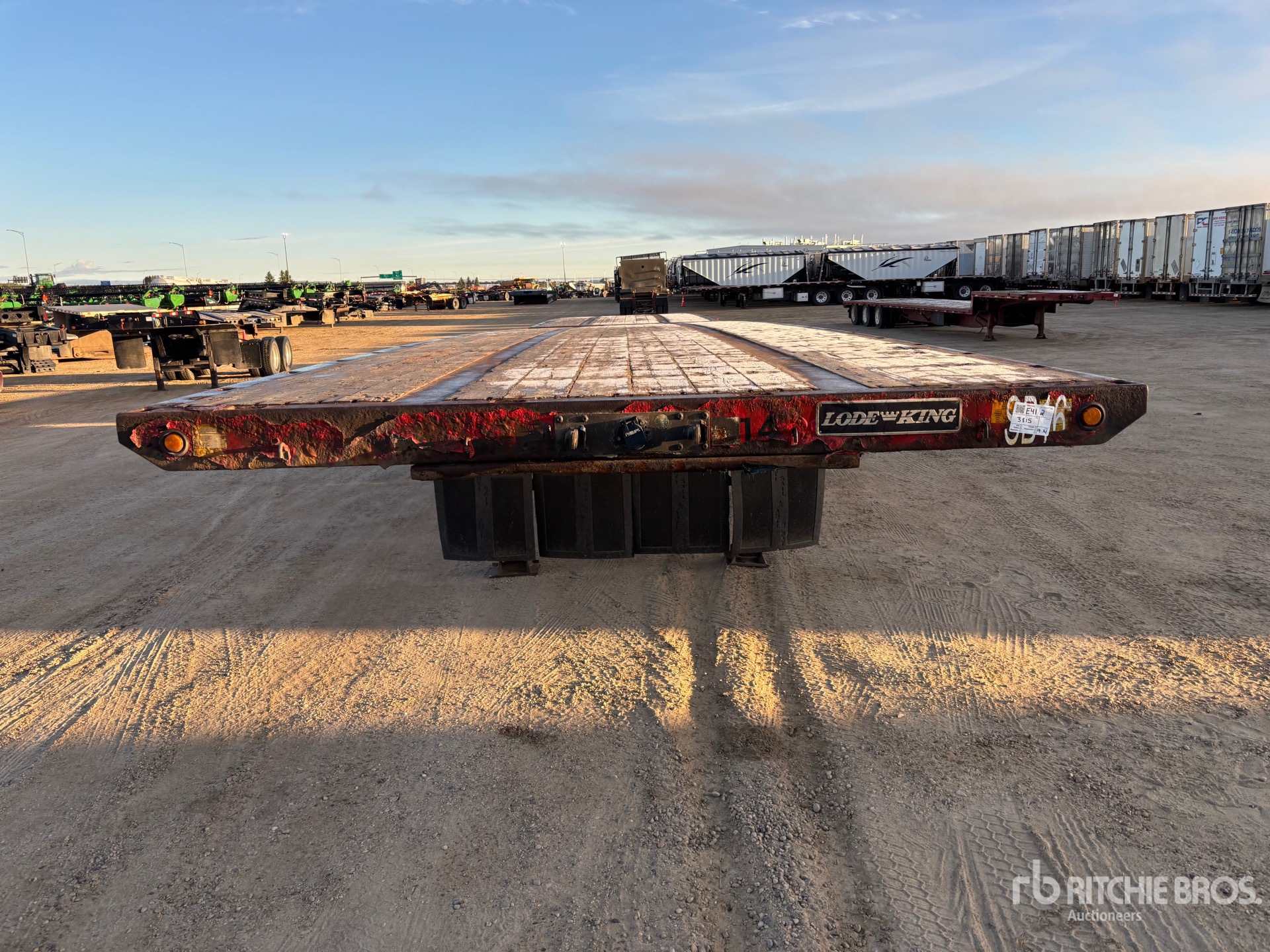 2015 Load King  32 FT SUPER B-TRAIN LEAD