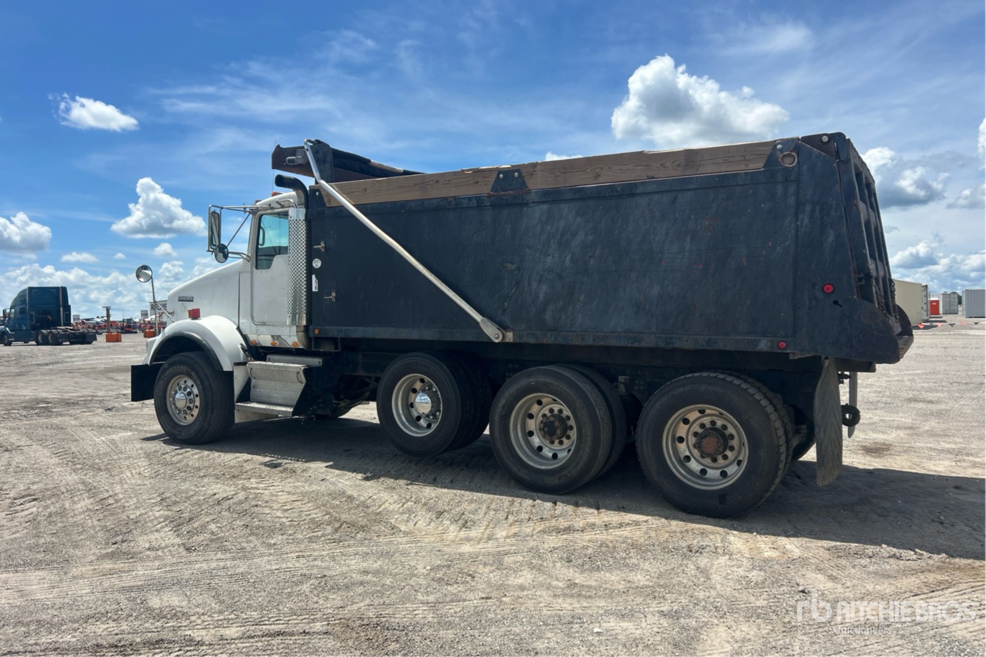 2011 Kenworth T800
