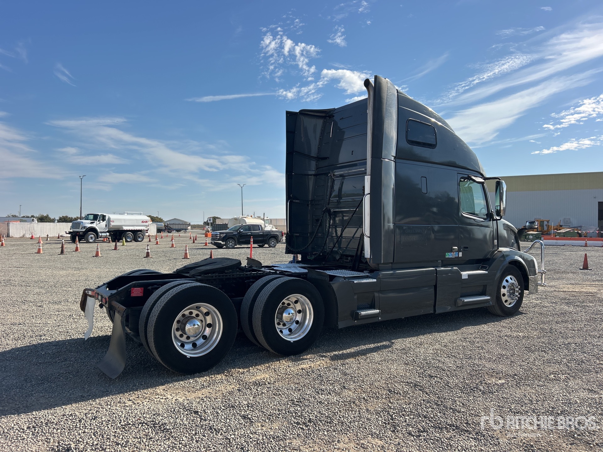 2018 Volvo VNL