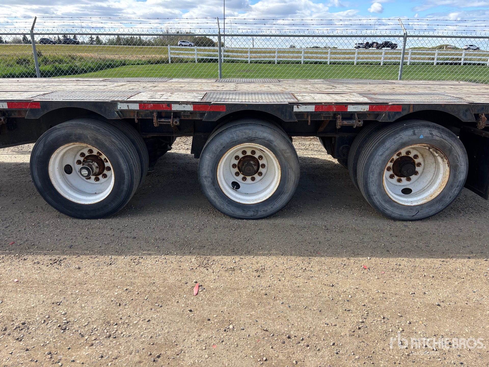 1998 Manac 53 ft Tri/A