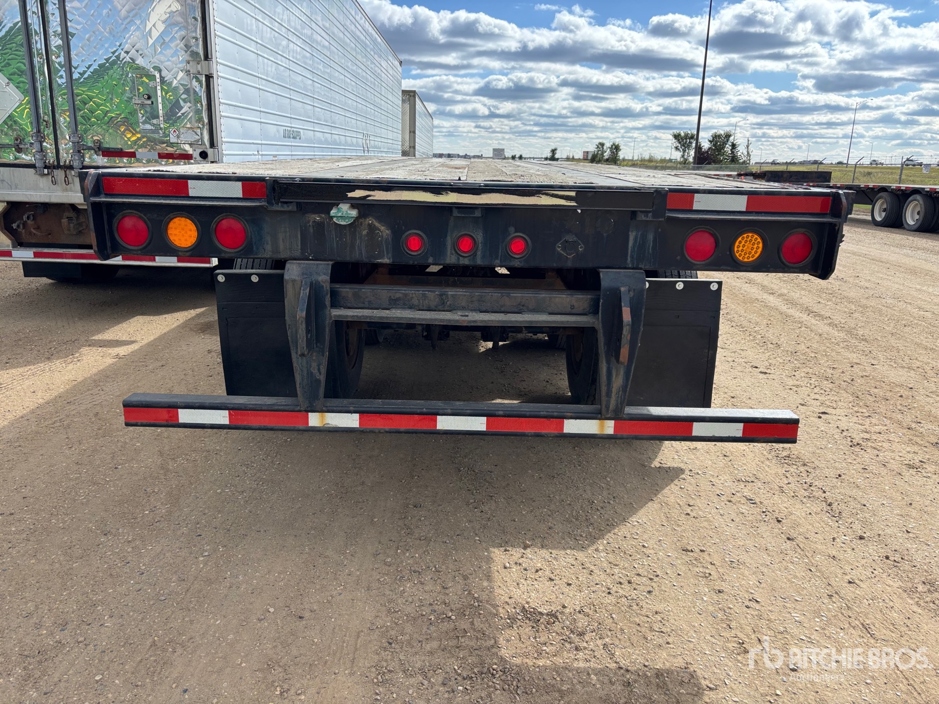 2011 Manac 53 ft Tri/A