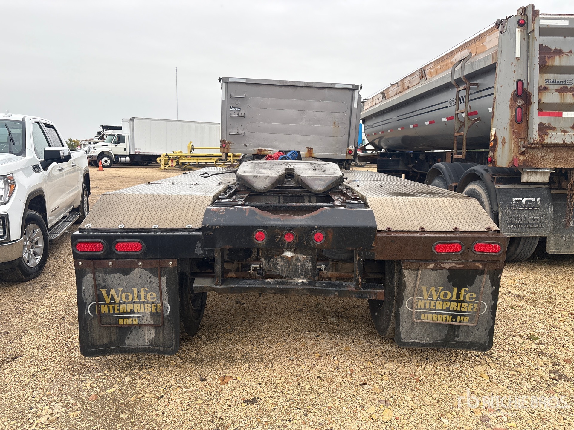 1999 Load Line 15 FT 8 IN TRI/A LEAD