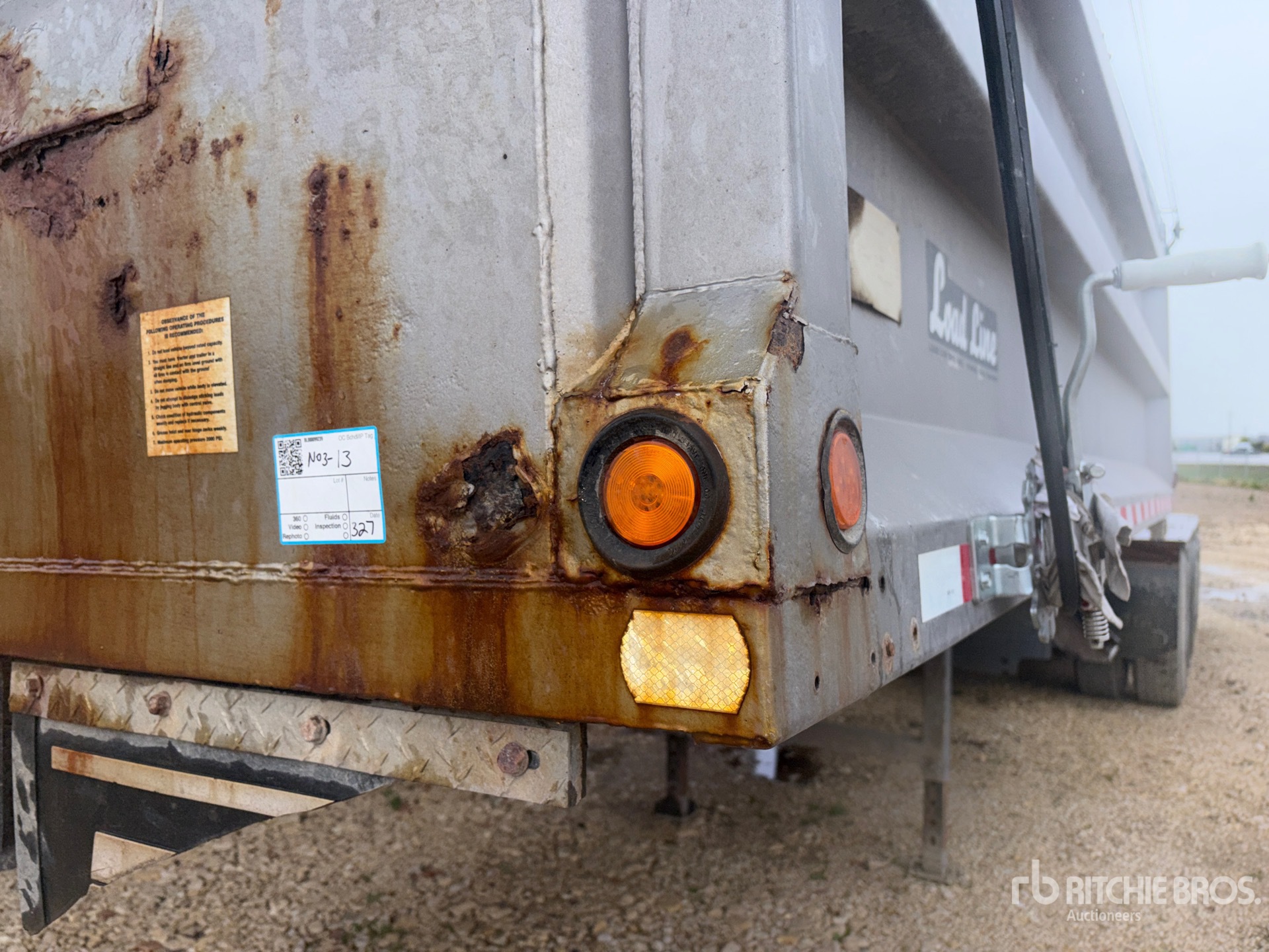 1999 Load Line 15 FT 8 IN TRI/A LEAD