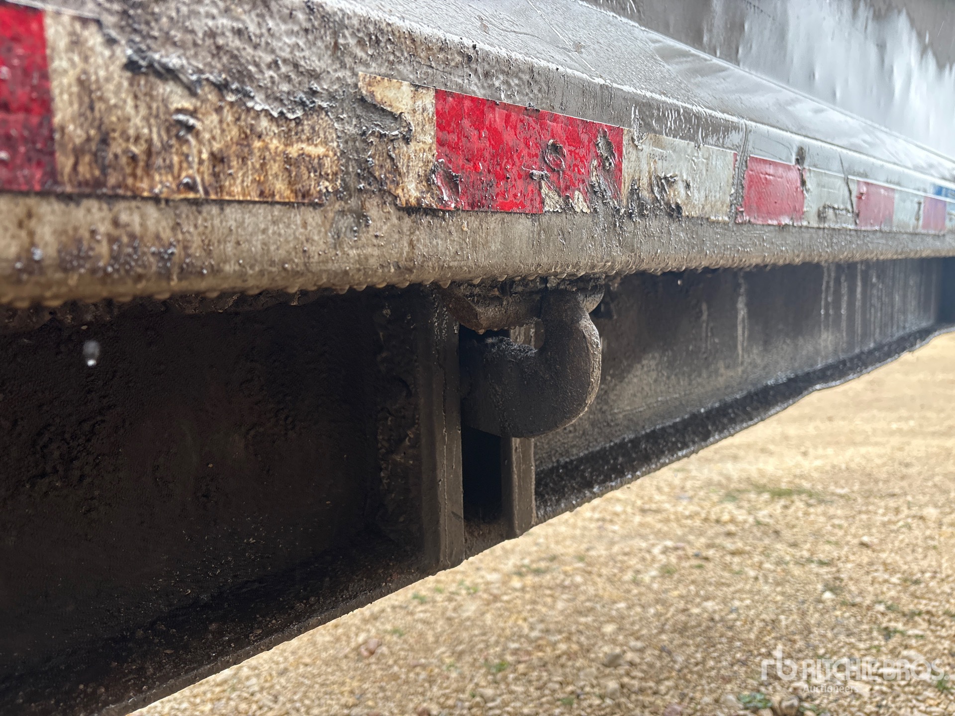 1999 Load Line 15 FT 8 IN TRI/A LEAD