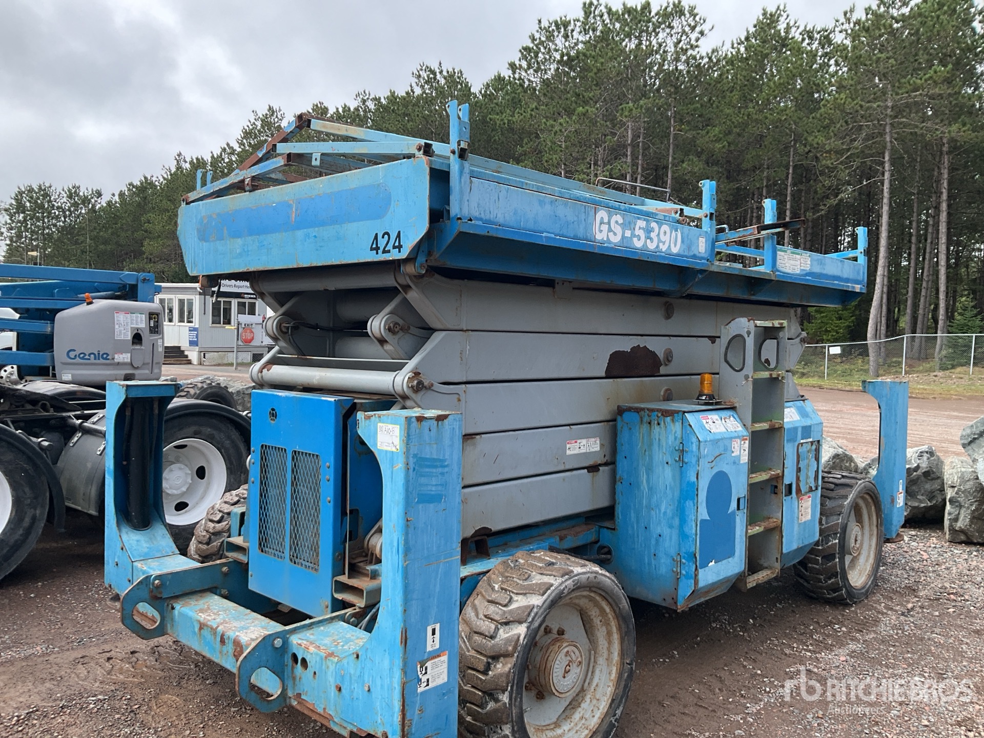 2010 Genie GS-5390RT