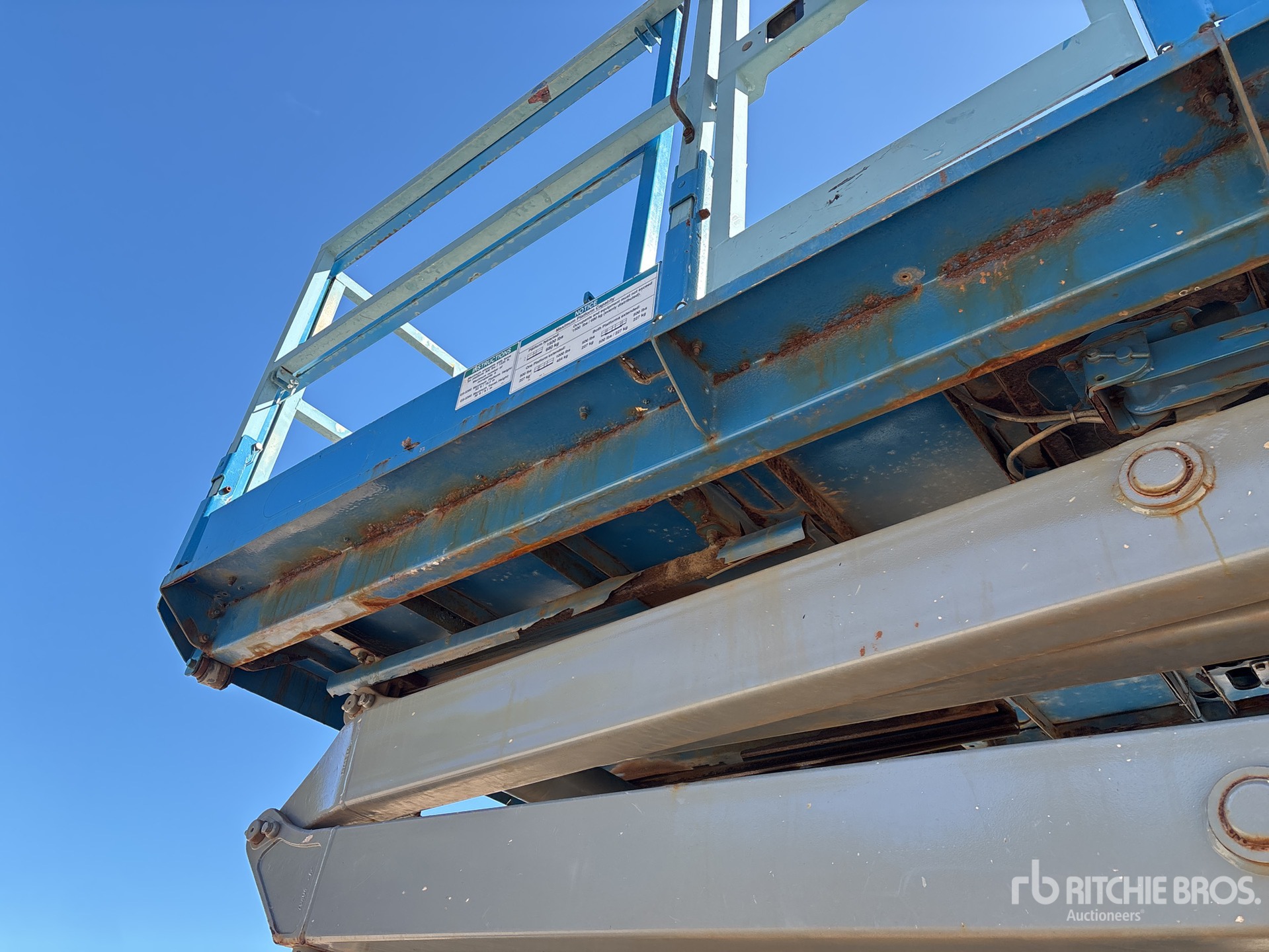 2011 Genie GS-5390RT