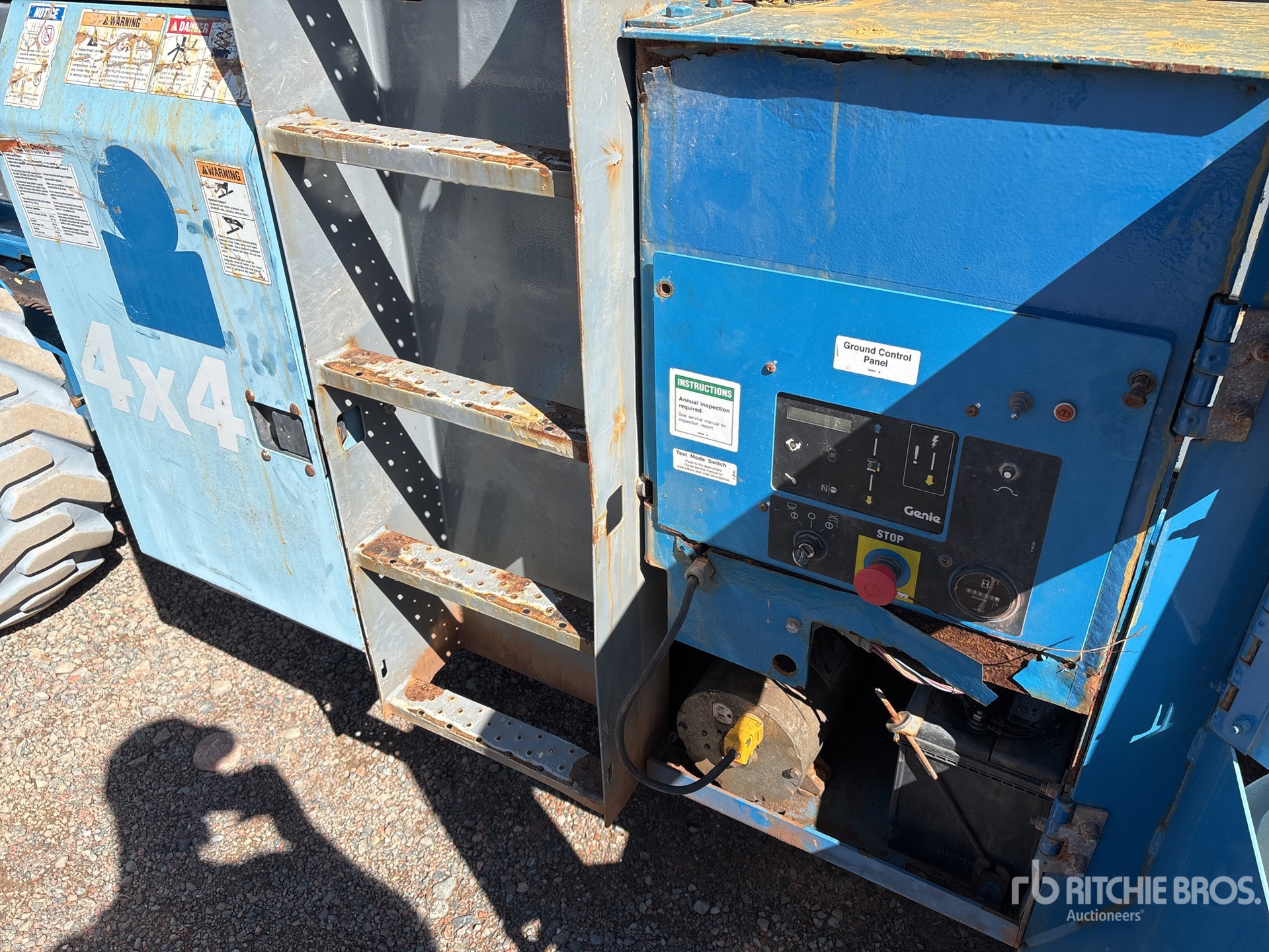 2011 Genie GS-5390RT