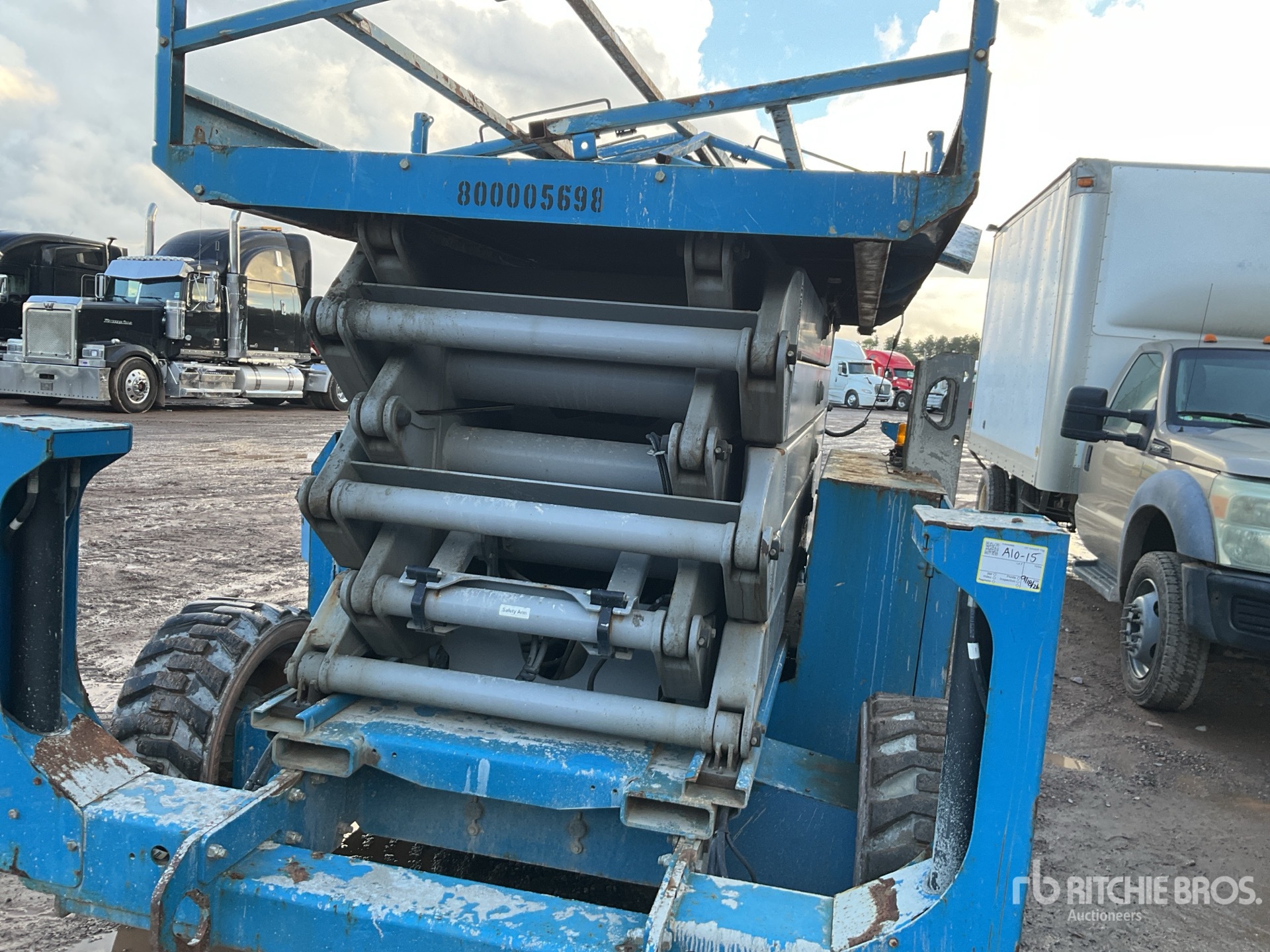 2013 Genie GS-5390RT