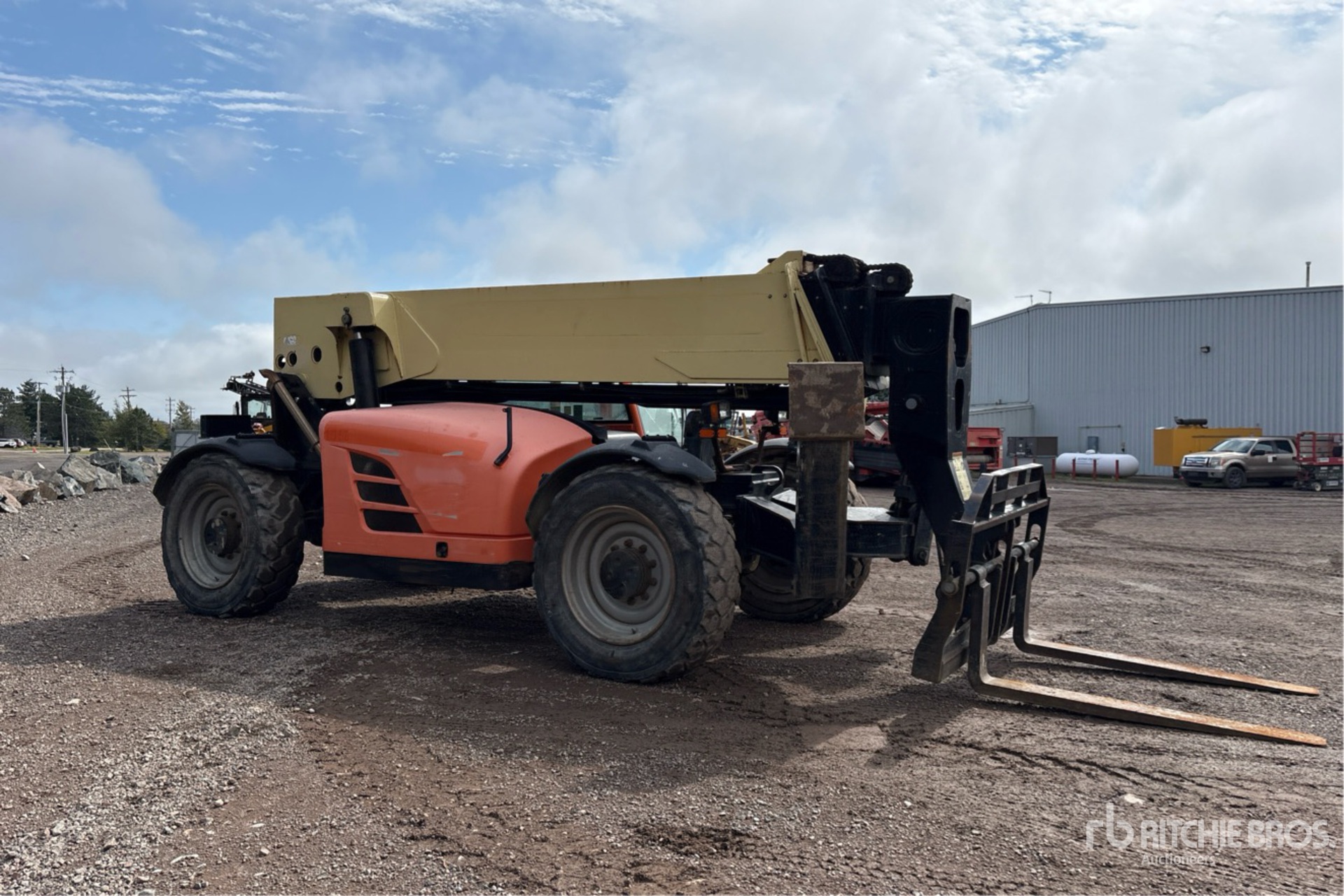 2014 JLG G12-55A