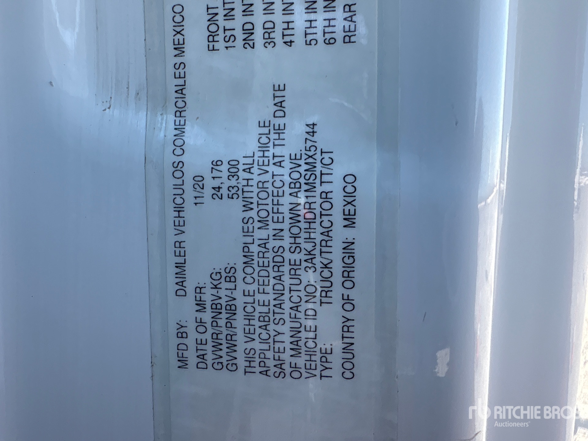2021 Freightliner CASCADIA 126