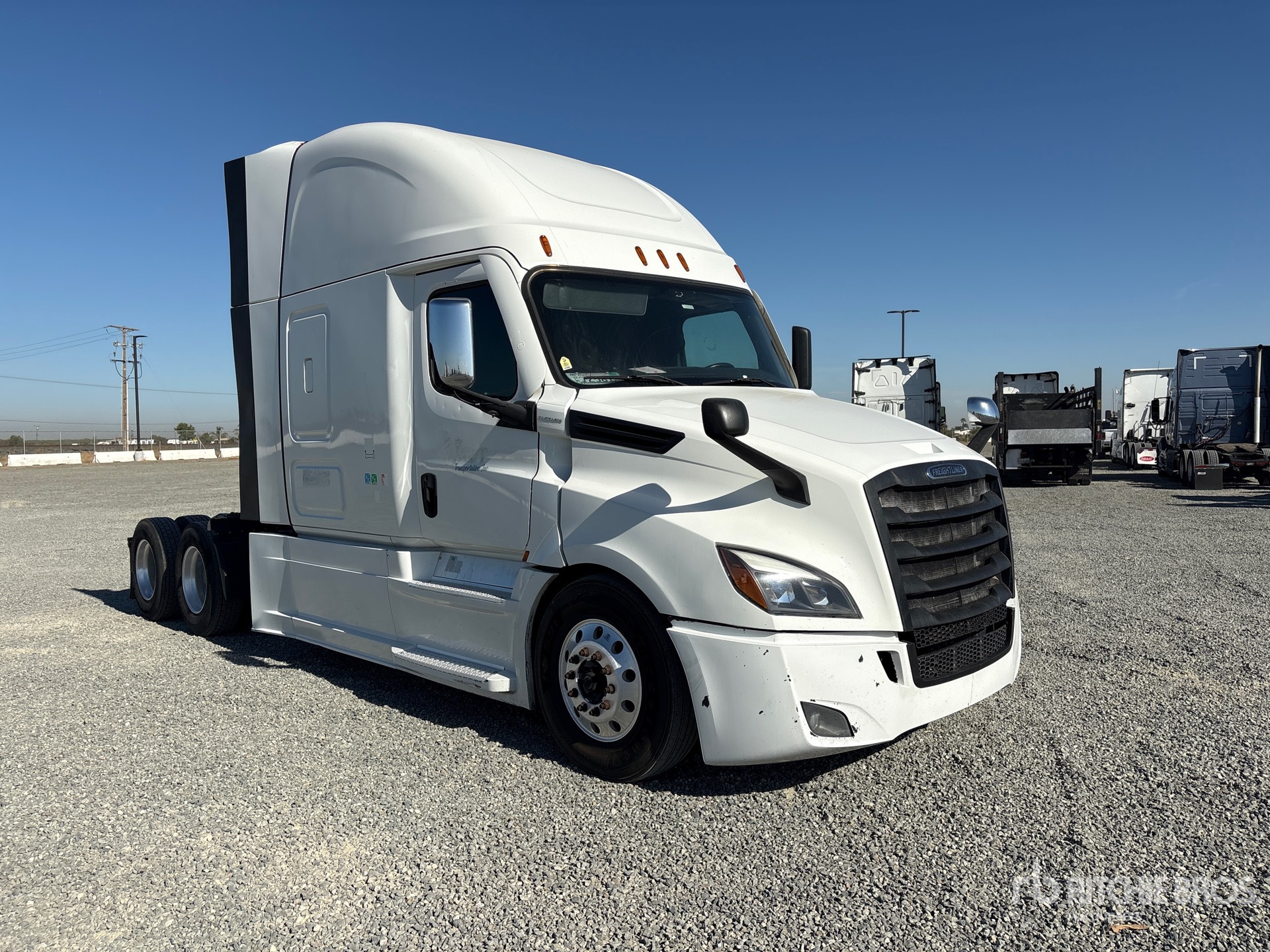 2021 Freightliner CASCADIA 126