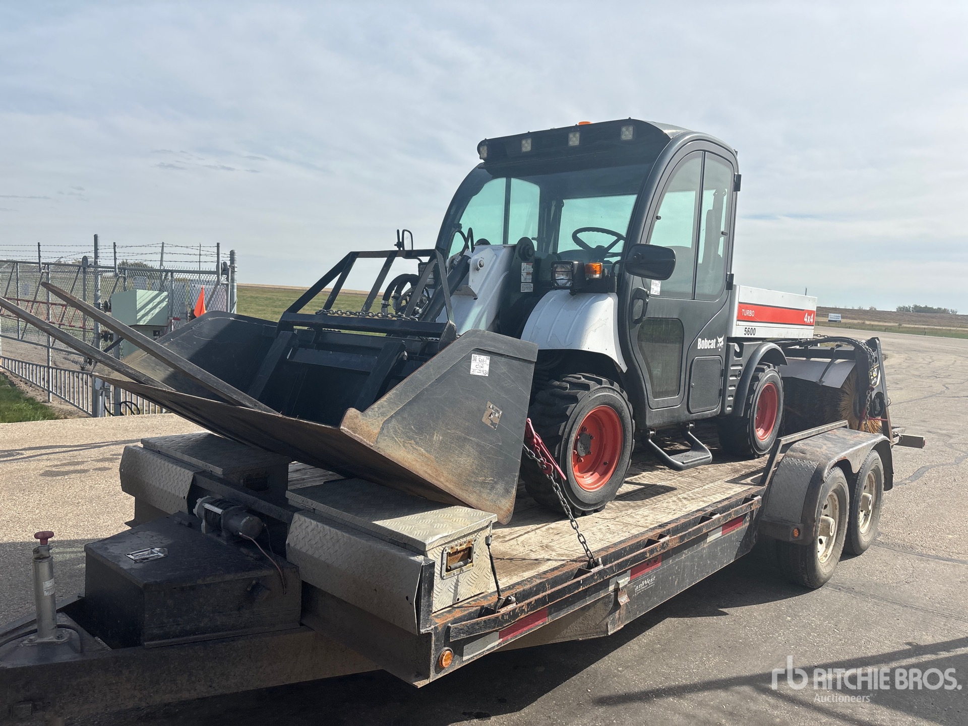 2003 Bobcat TOOLCAT 5600