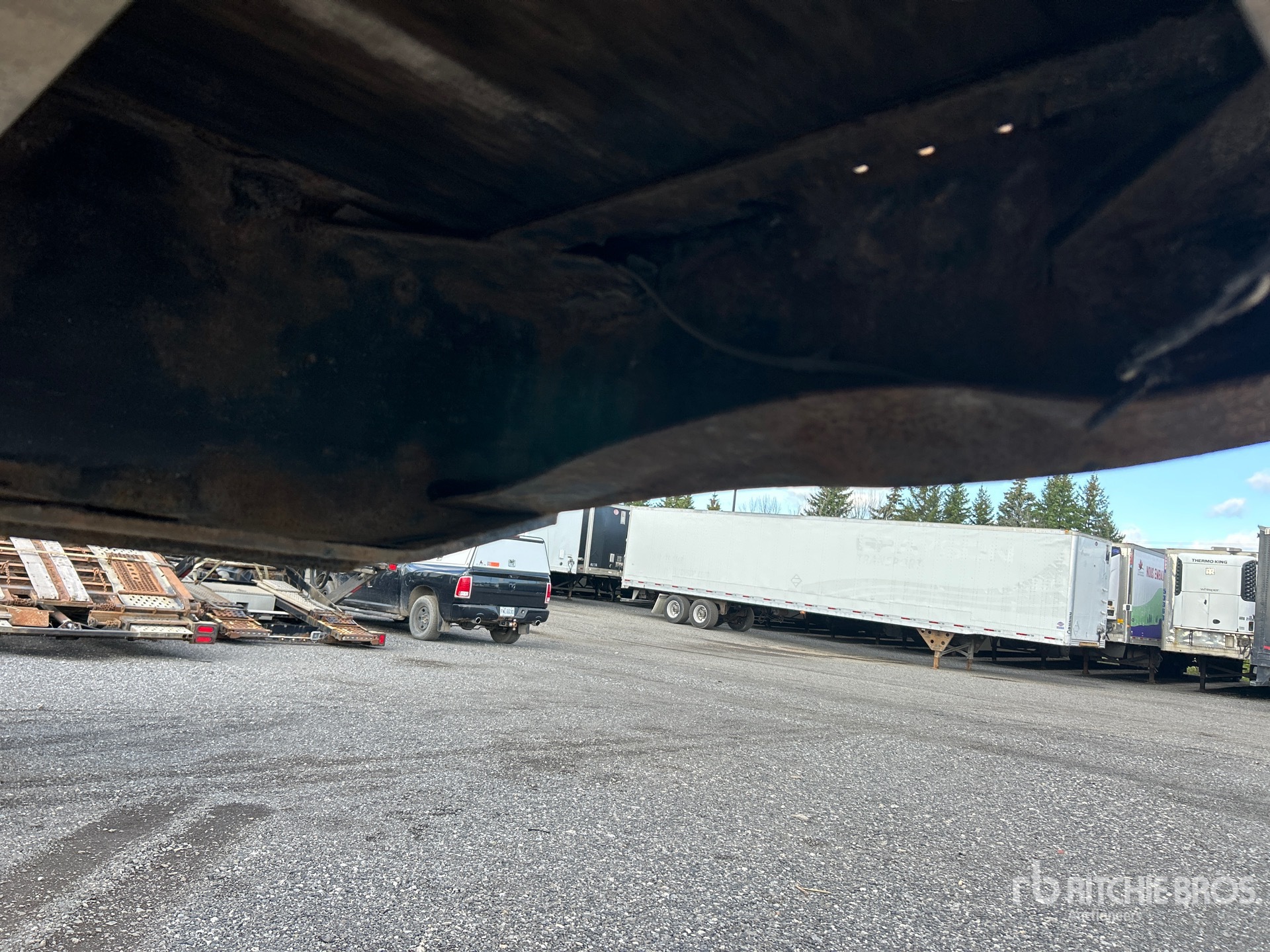 2000 Load King 48 ft T/A