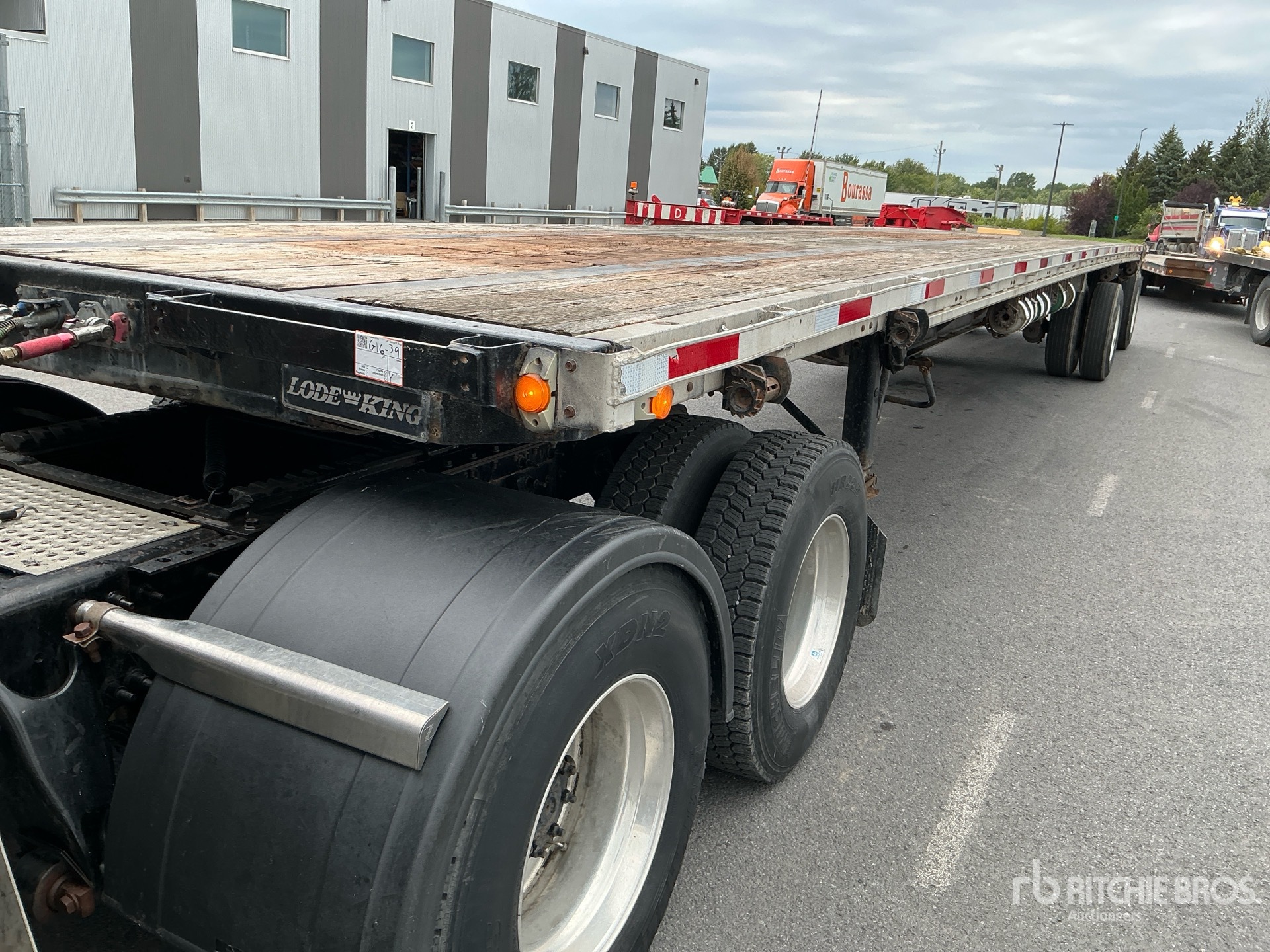 2000 Load King 48 ft T/A